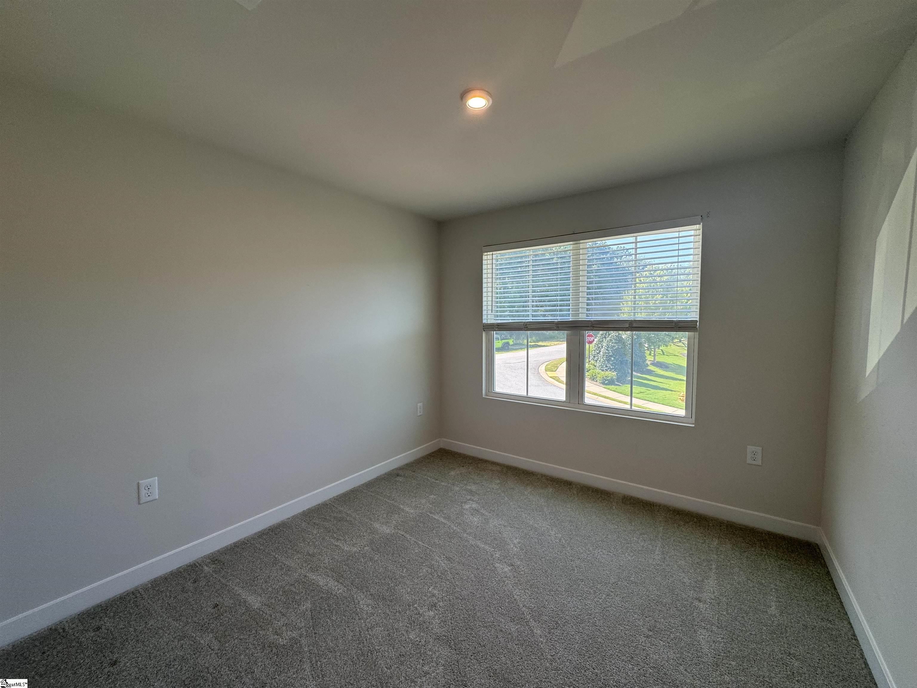 4 Englefield Drive Property Photo 24