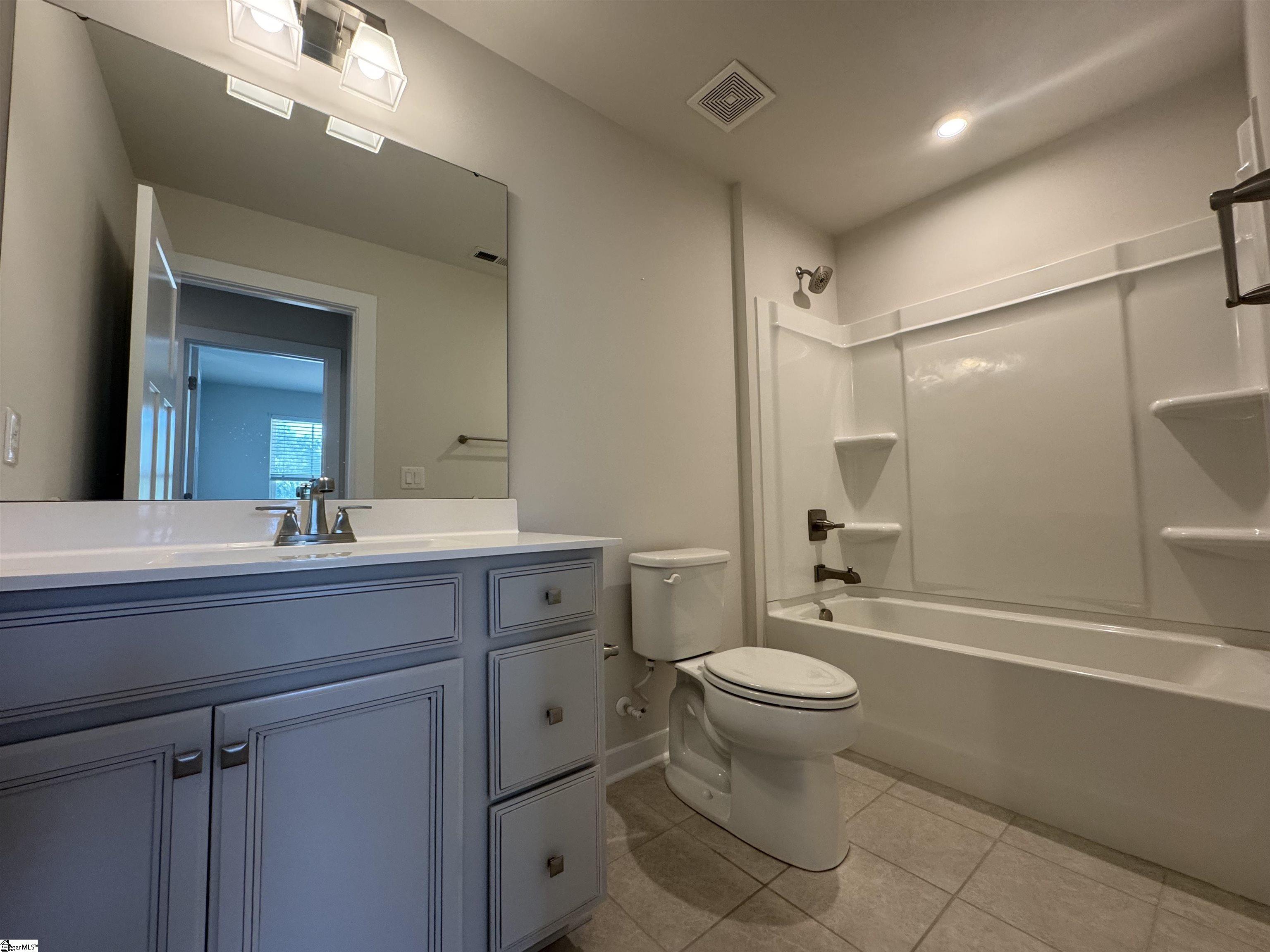 4 Englefield Drive Property Photo 27