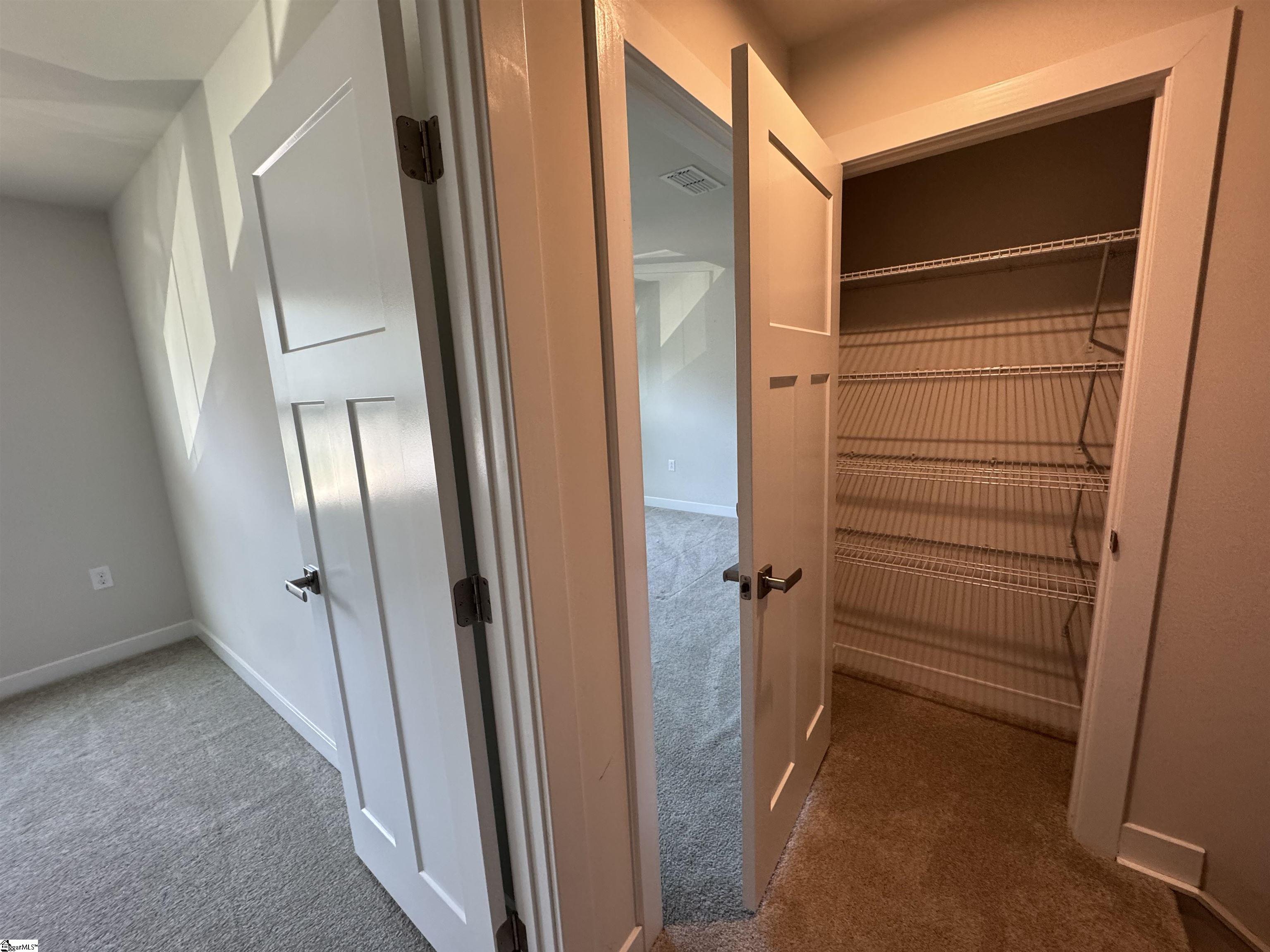 4 Englefield Drive Property Photo 28