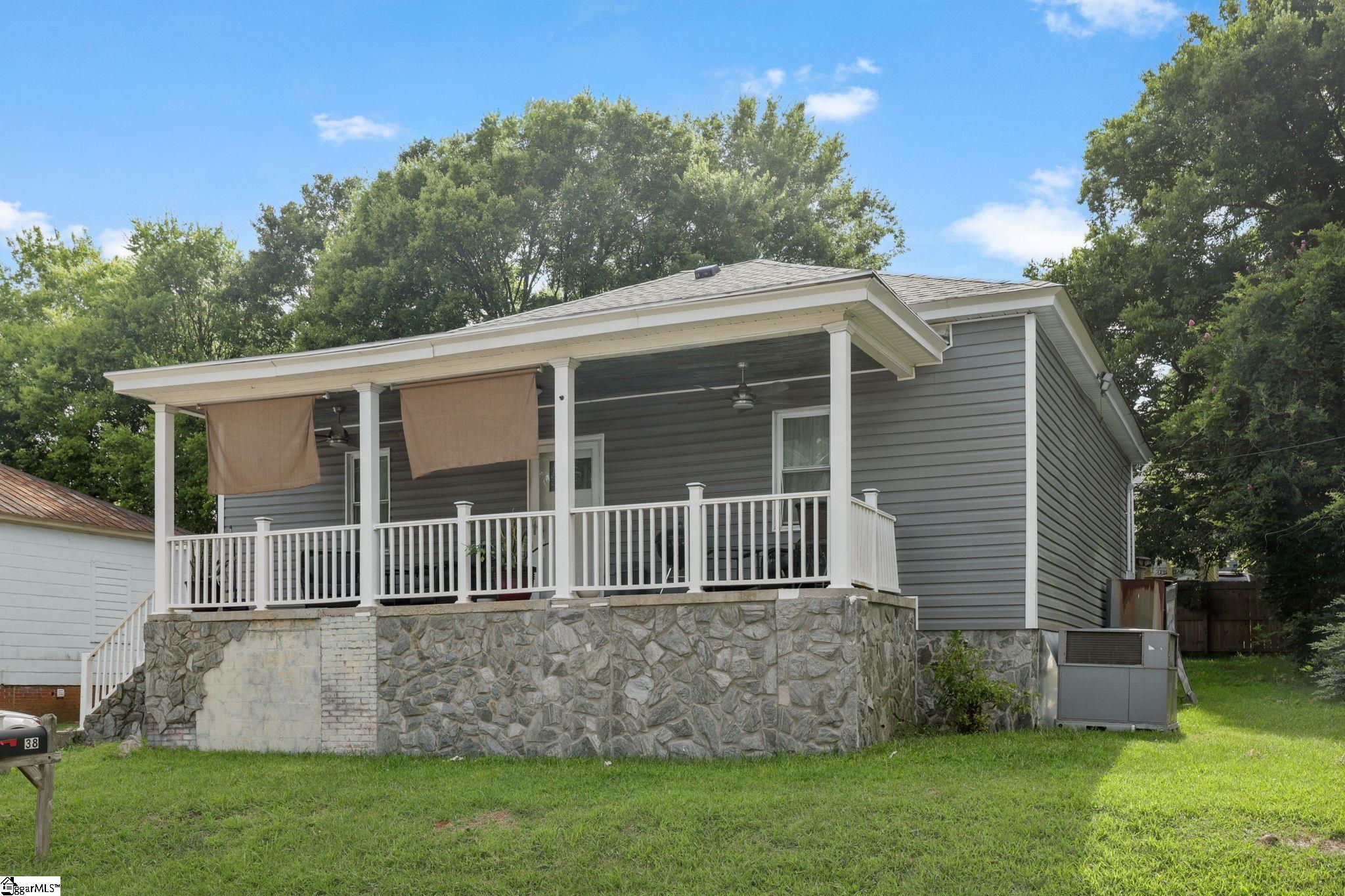 38 3rd Avenue Property Photo 2