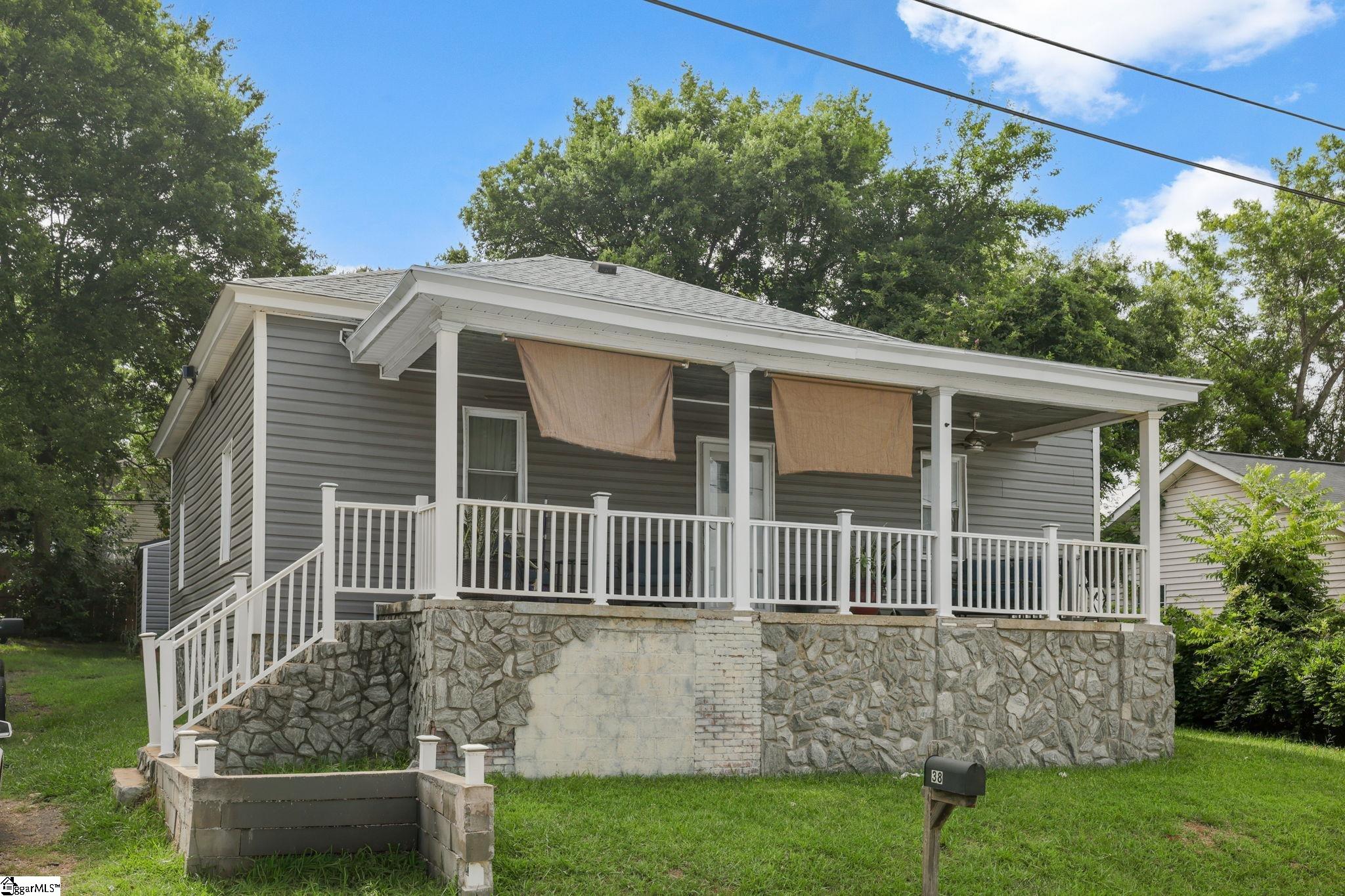 38 3rd Avenue Property Photo 3