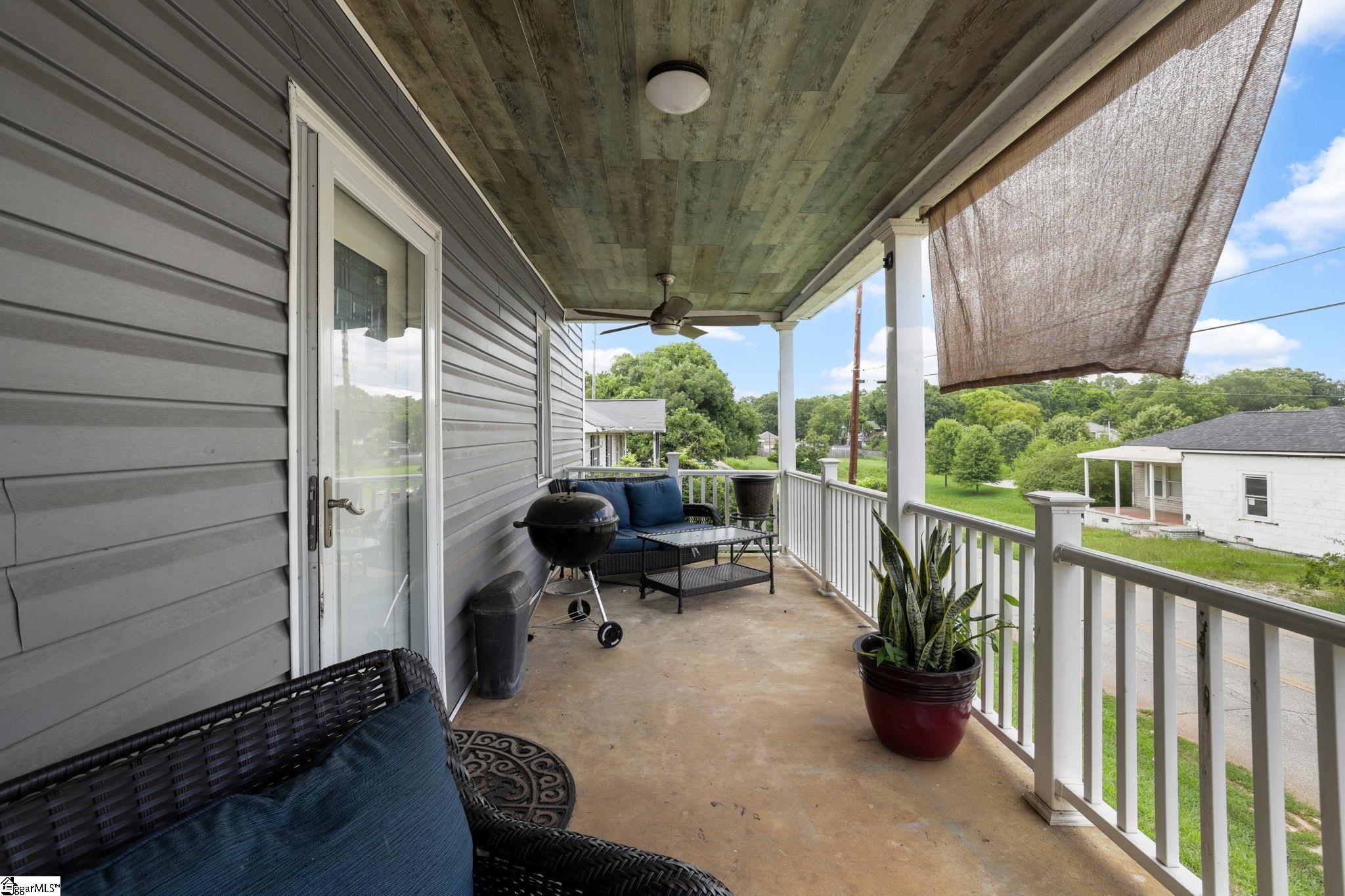 38 3rd Avenue Property Photo 10