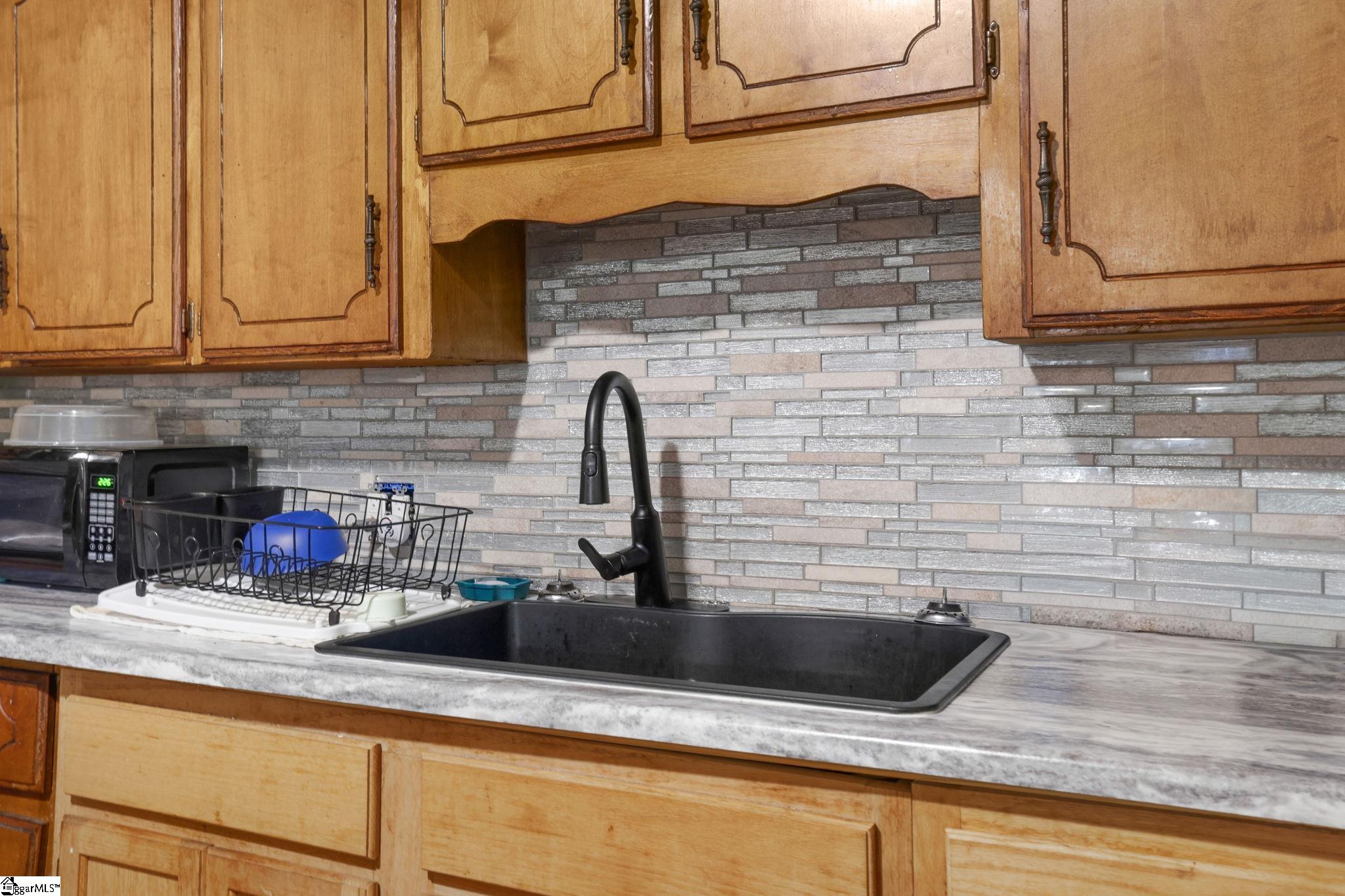 38 3rd Avenue Property Photo 16