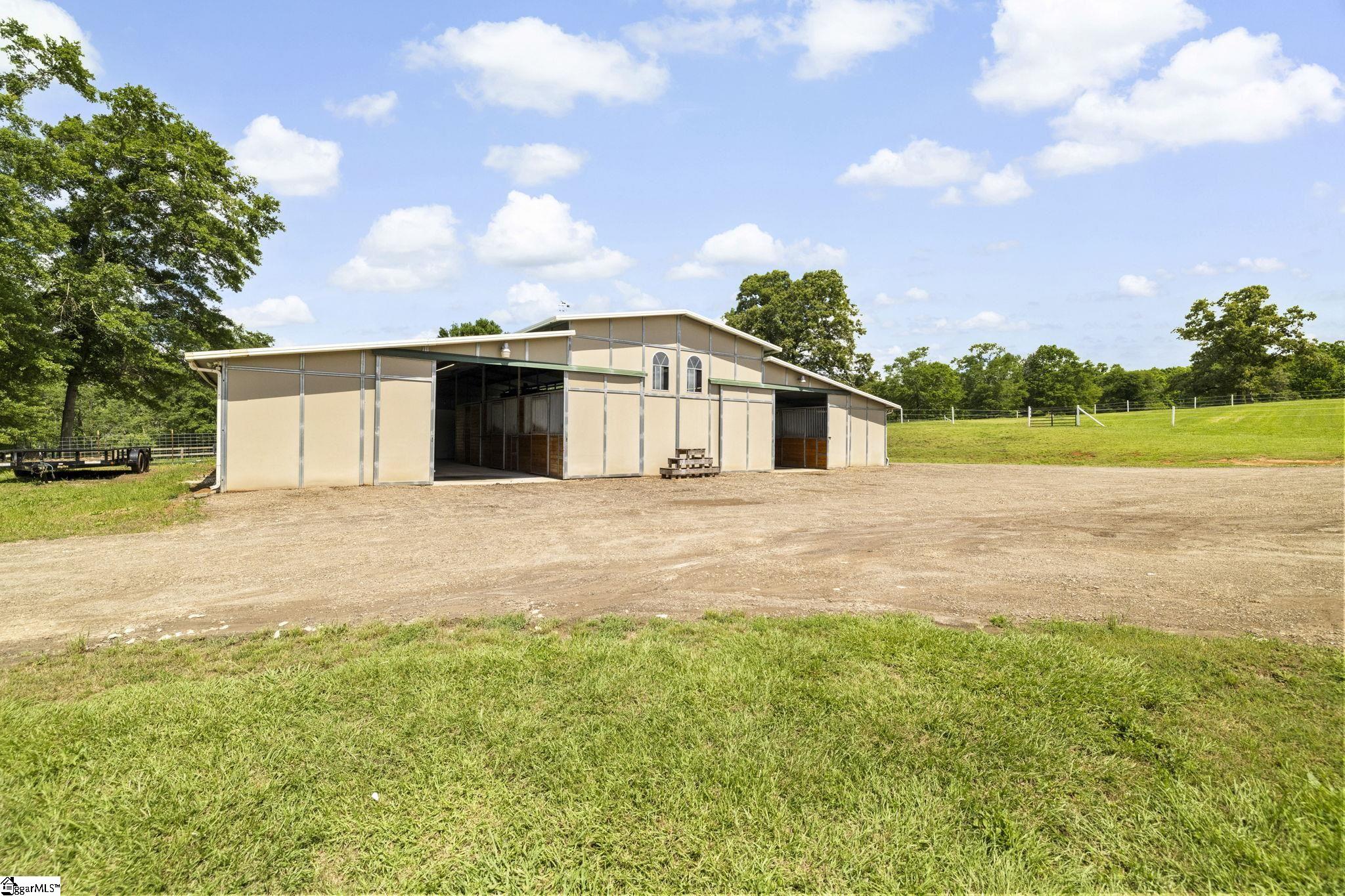 155 Reining Way Property Photo 3