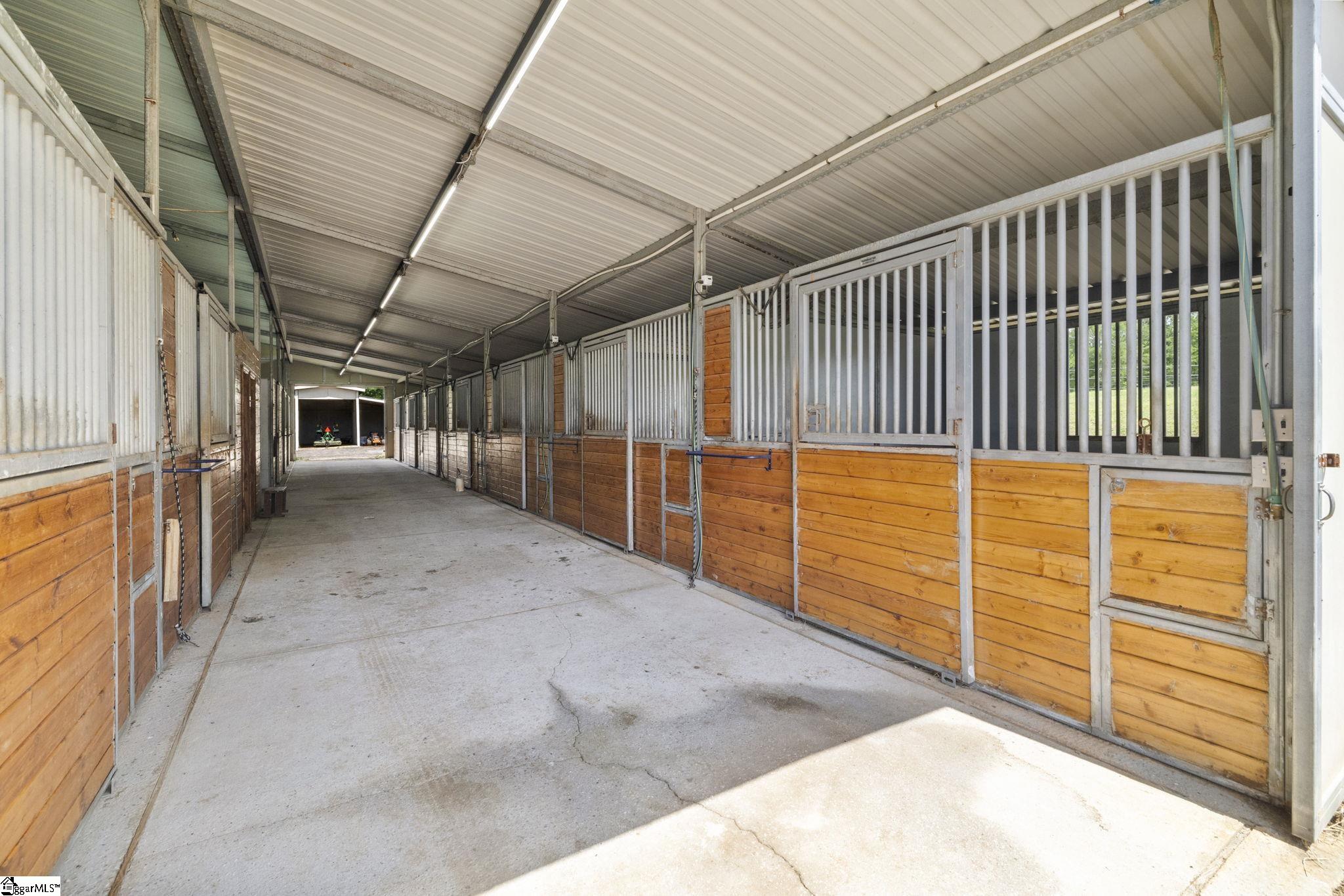 155 Reining Way Property Photo 5