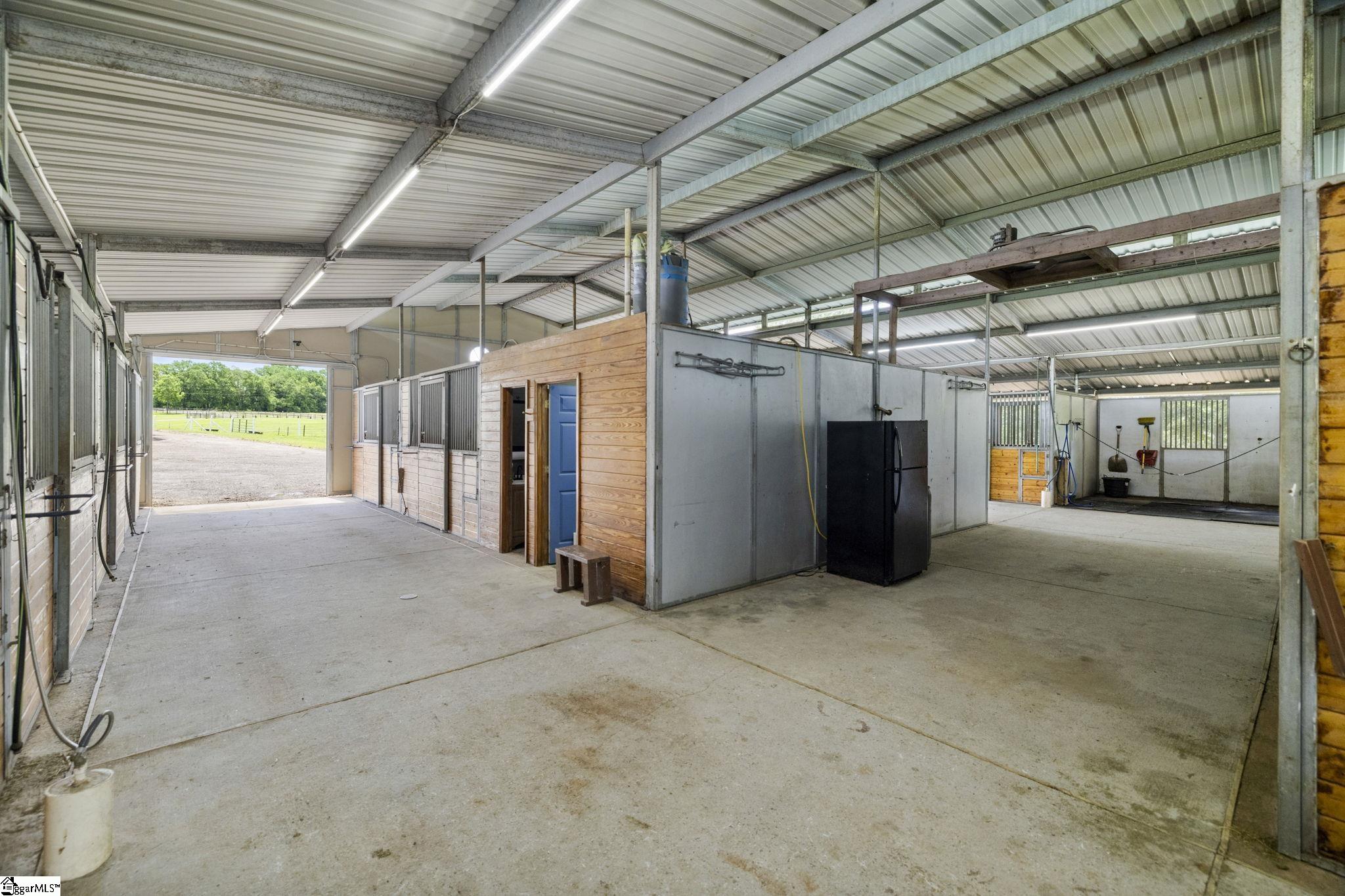 155 Reining Way Property Photo 6