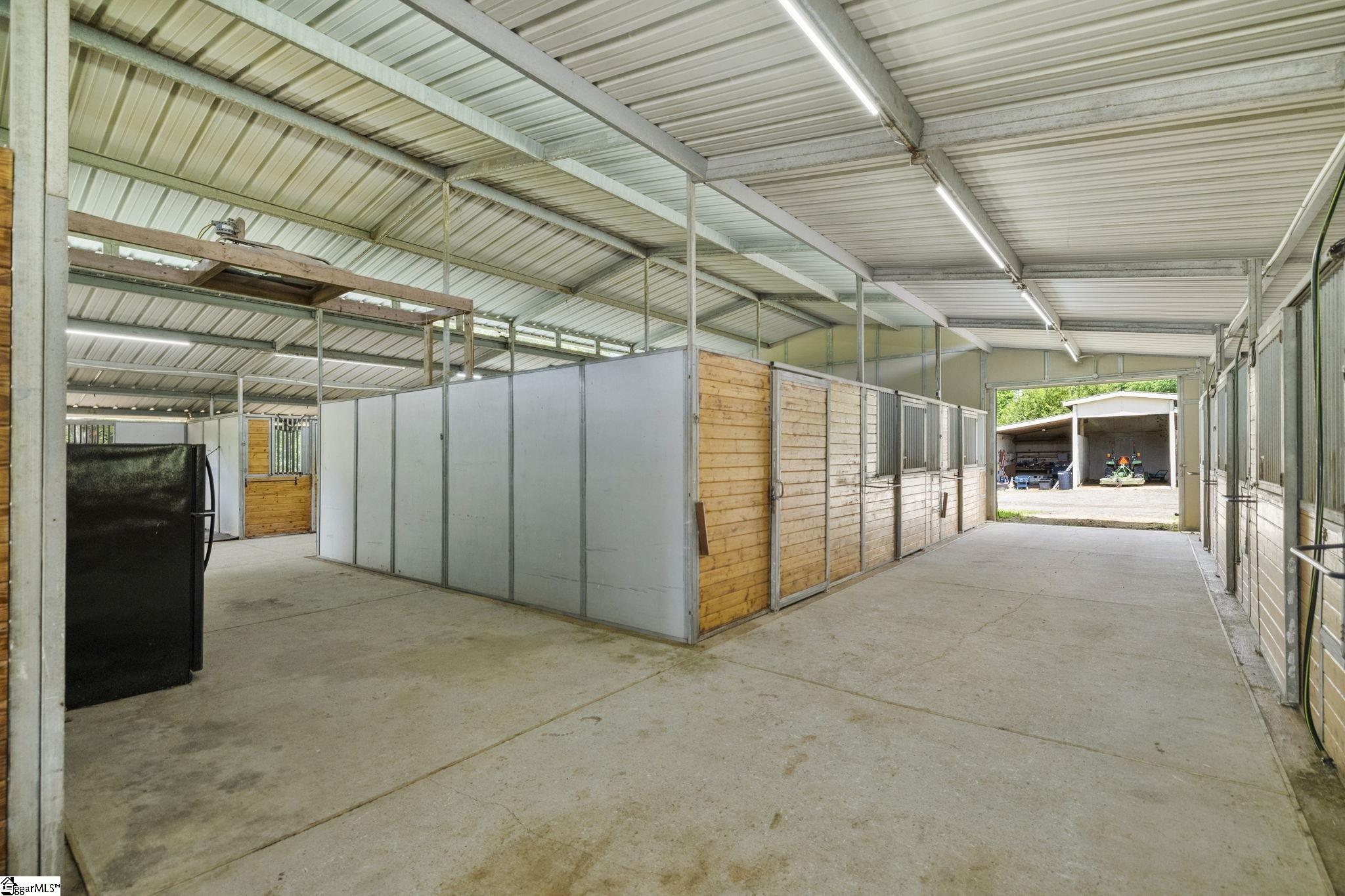 155 Reining Way Property Photo 7