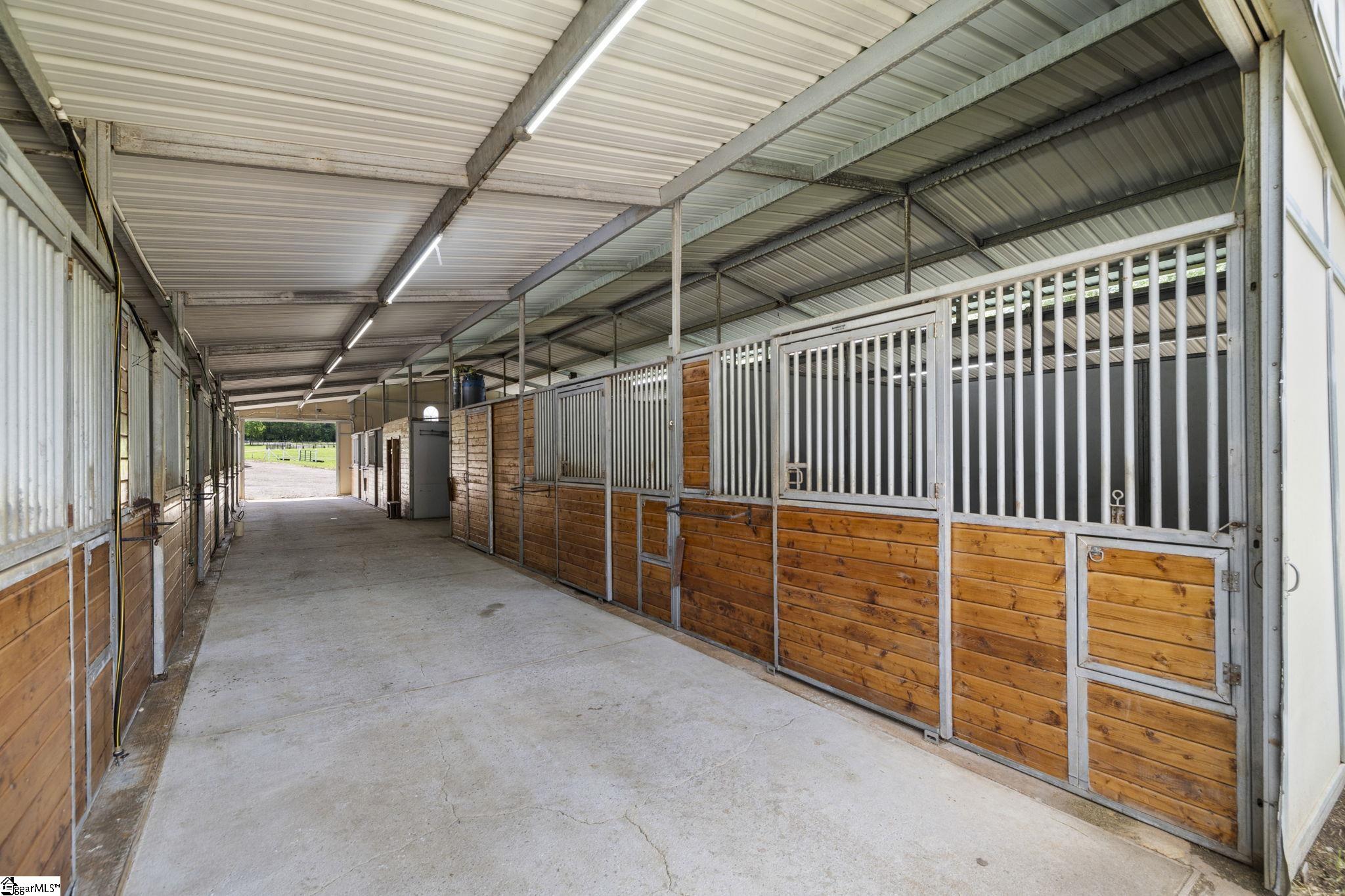 155 Reining Way Property Photo 8