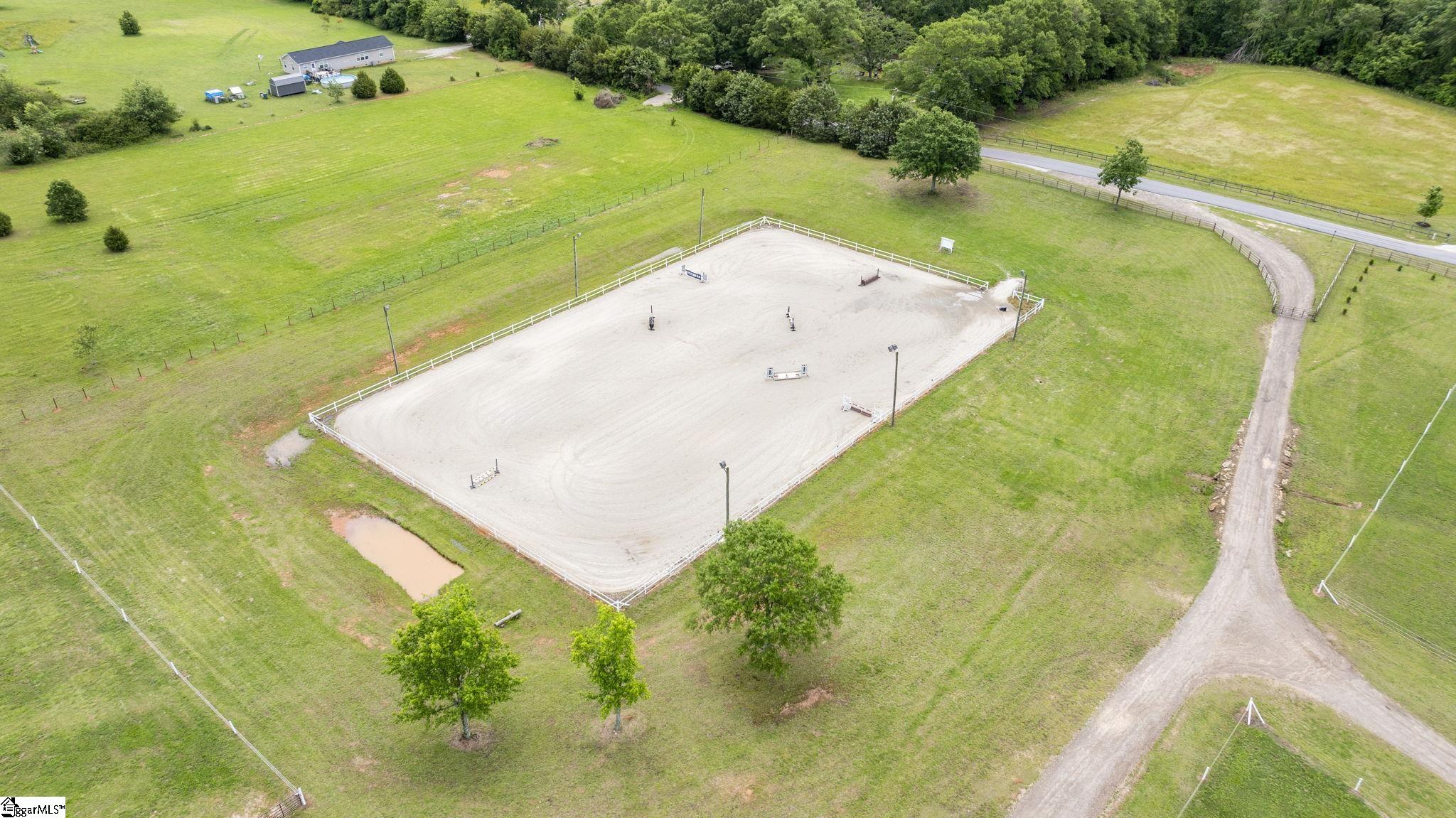 155 Reining Way Property Photo 28