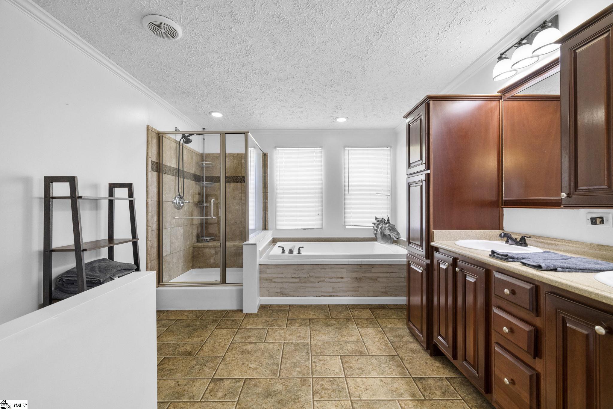 155 Reining Way Property Photo 48