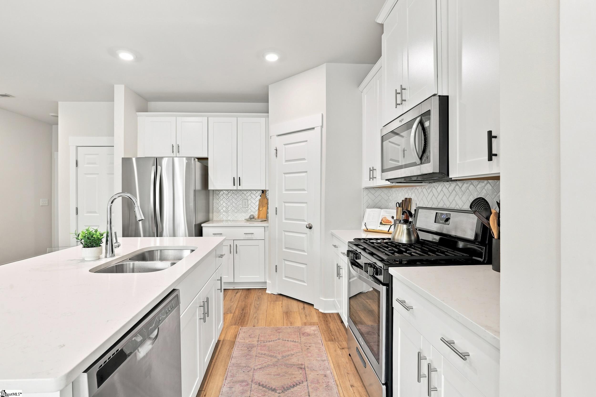 26 Centimeters Drive Property Photo 8