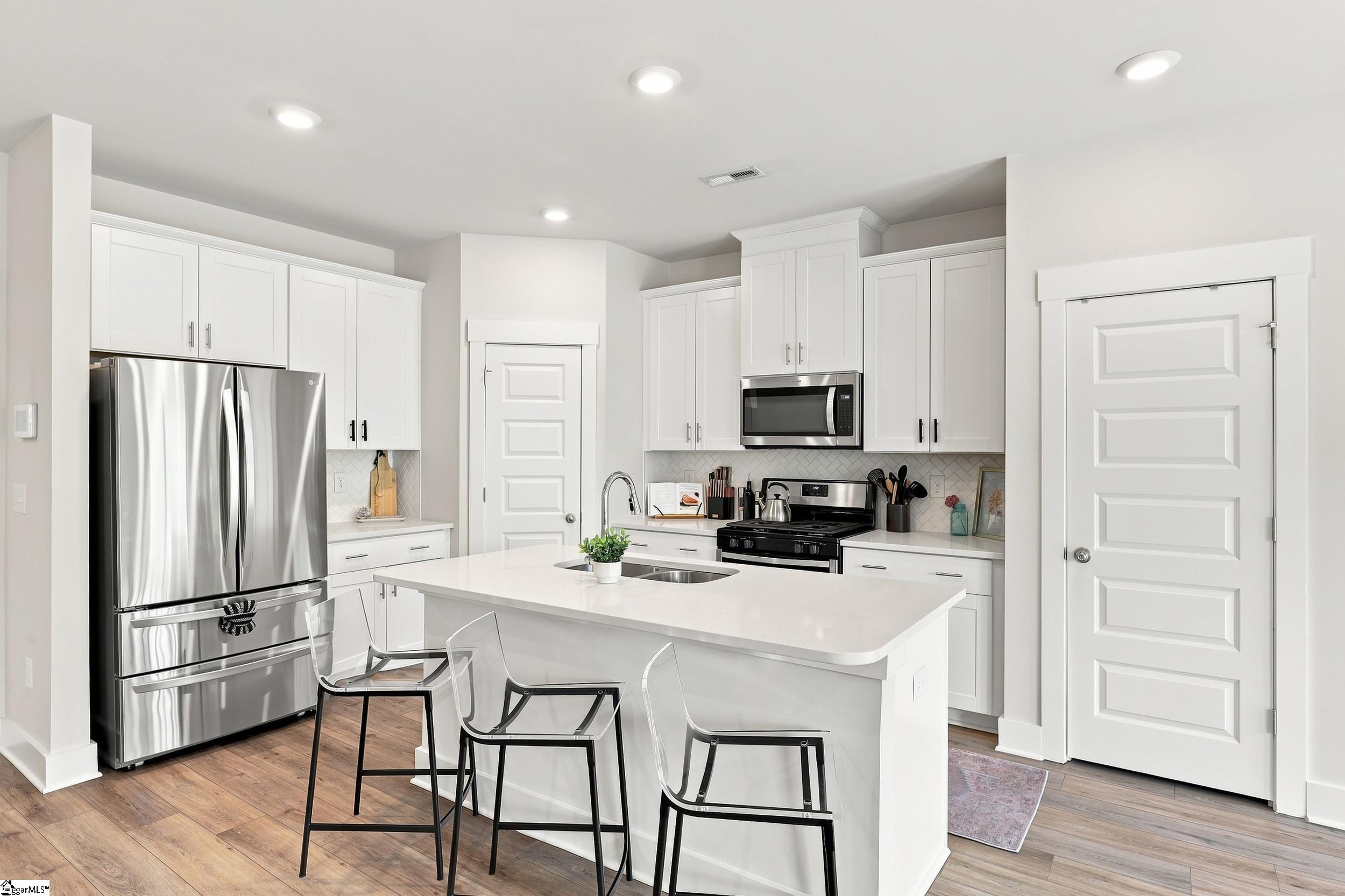 26 Centimeters Drive Property Photo 9