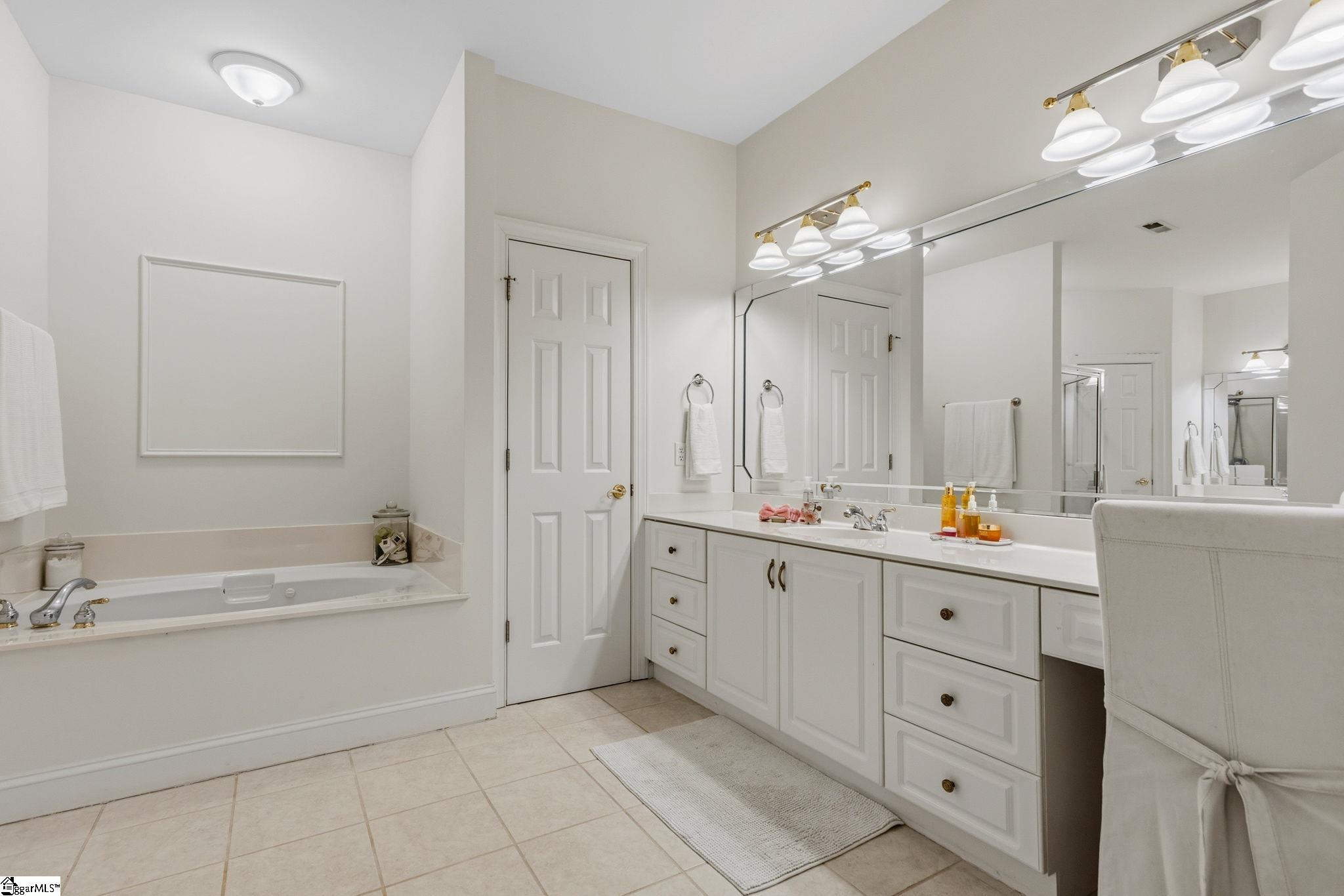 1 Avens Hill Drive Property Photo 23