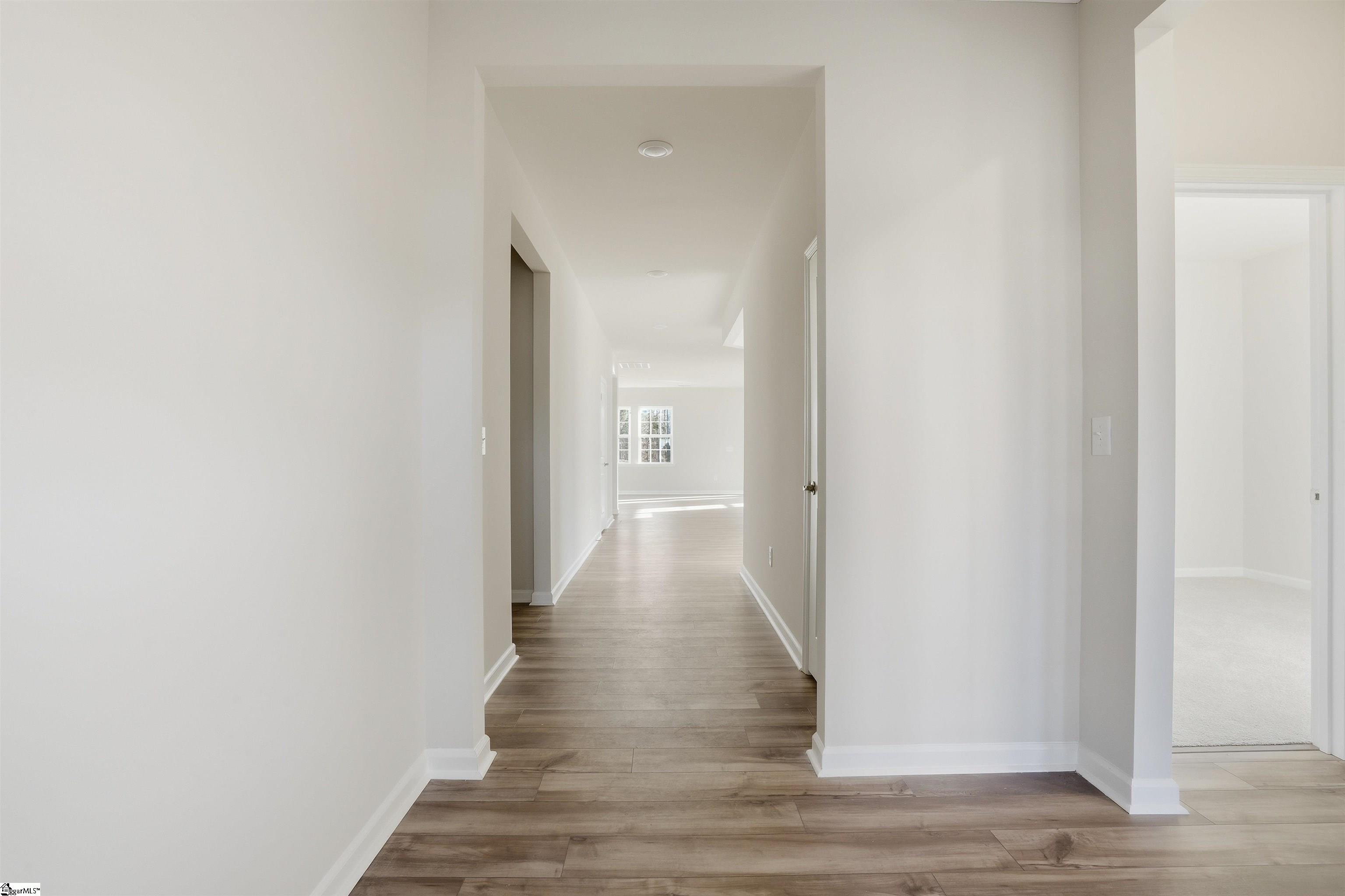 909 Kitson Court Property Photo 4