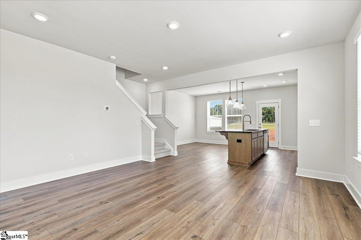 251 Cali Way Property Photo 11