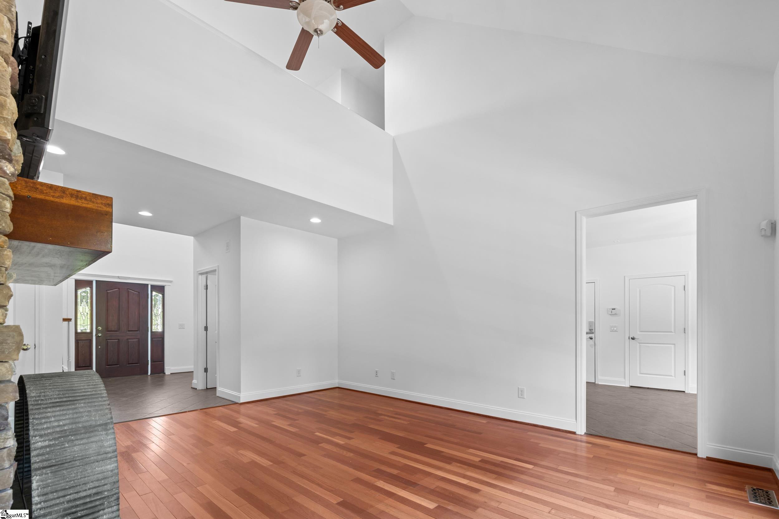 221 Heaven View Drive Property Photo 12