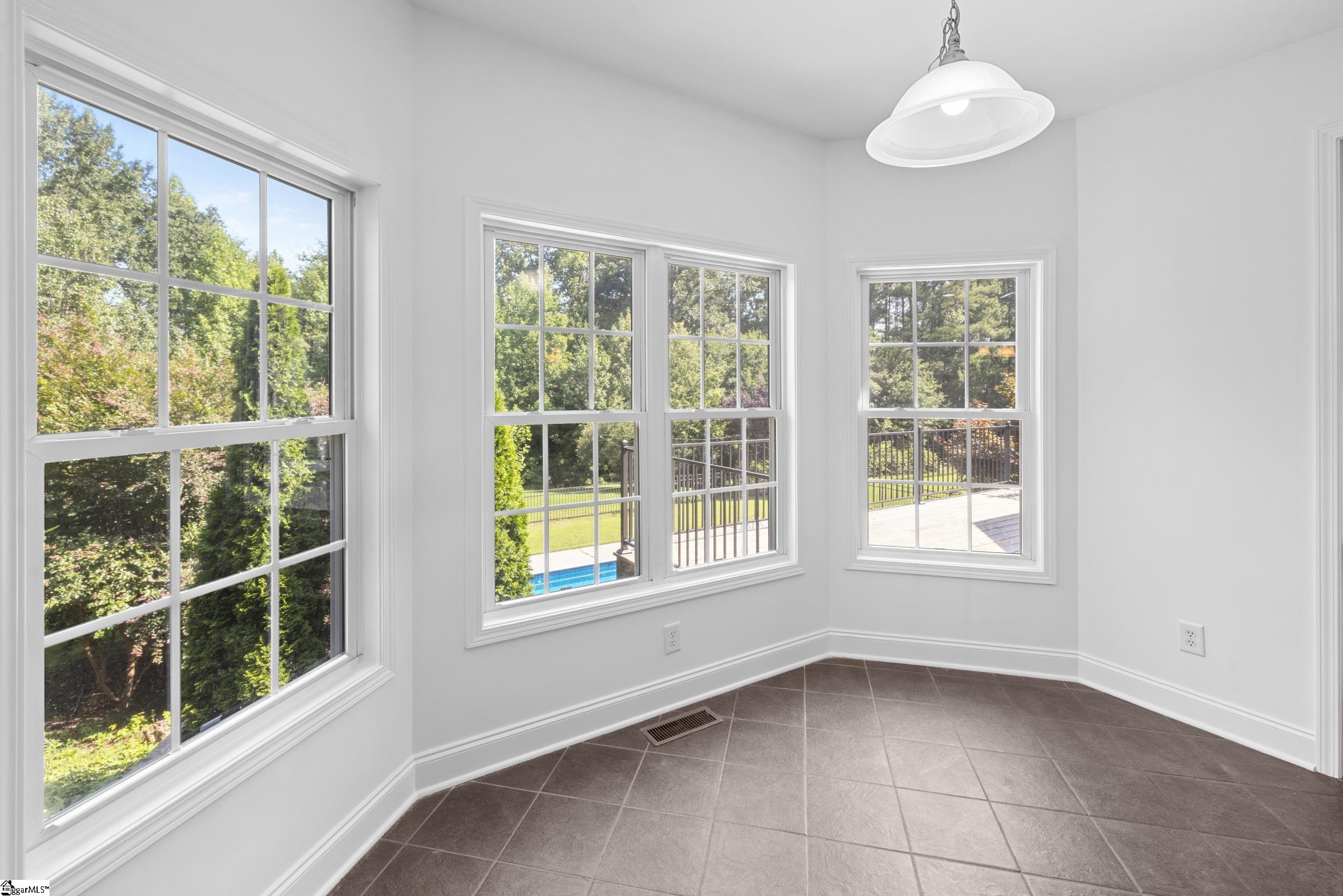 221 Heaven View Drive Property Photo 14
