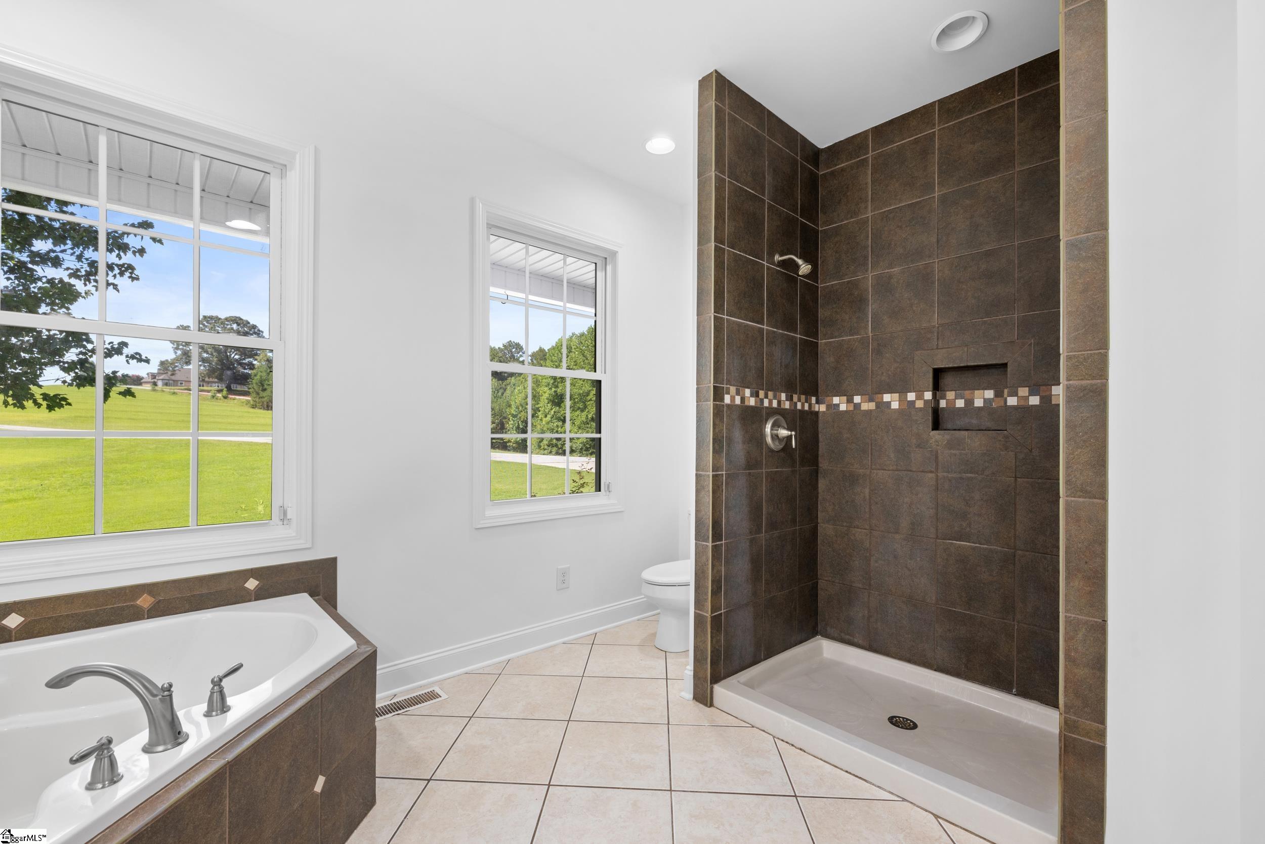 221 Heaven View Drive Property Photo 18