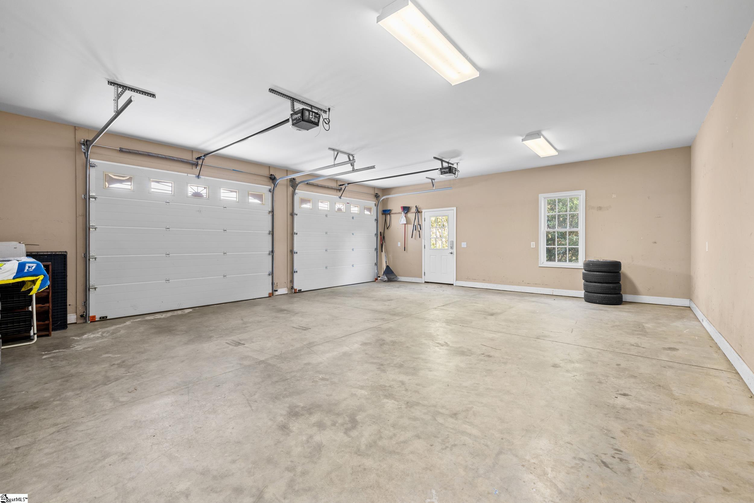 221 Heaven View Drive Property Photo 21