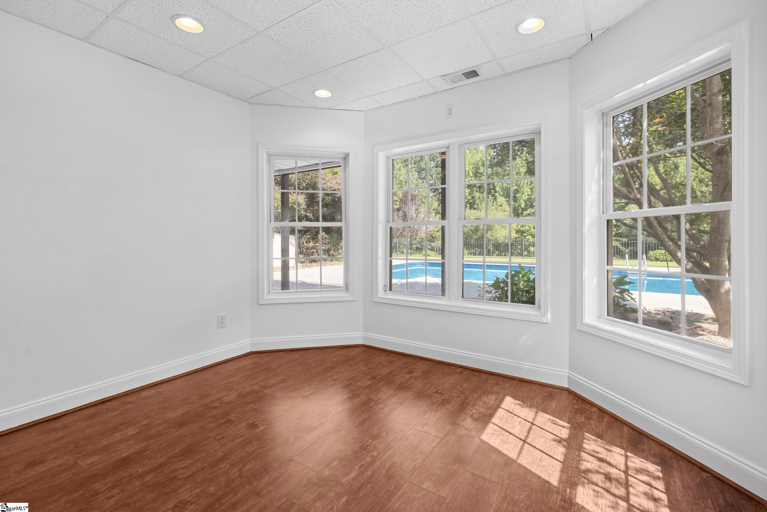 221 Heaven View Drive Property Photo 30