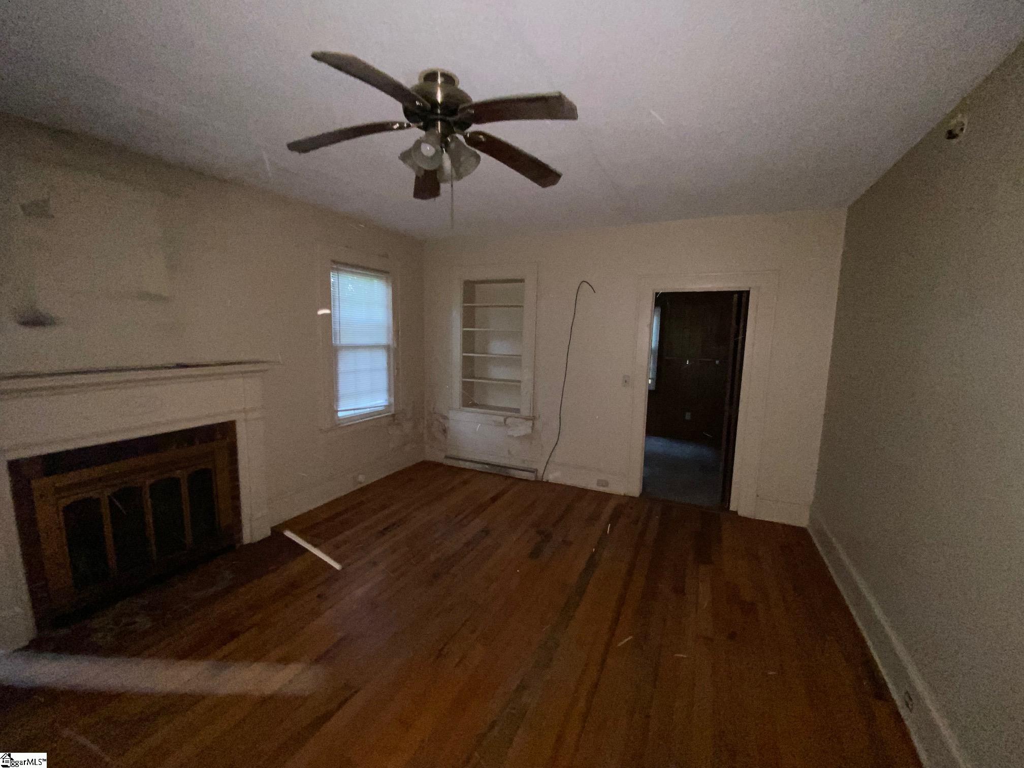 413 W Farley Avenue Property Photo 41