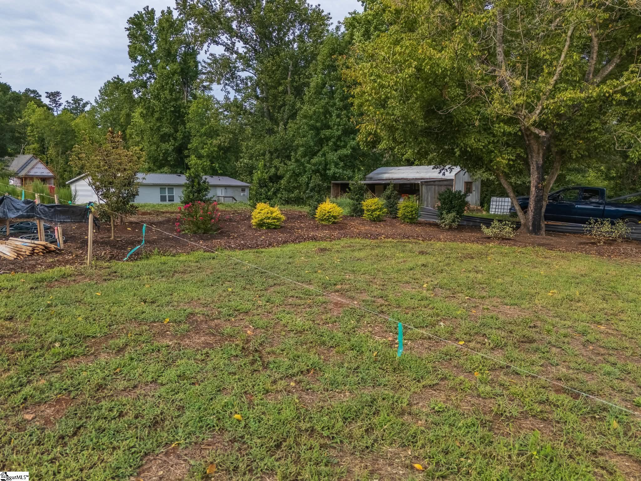 105 S Silver Lake Drive Property Photo 4
