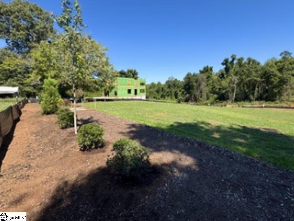 103 S Silver Lake Drive Property Photo 4