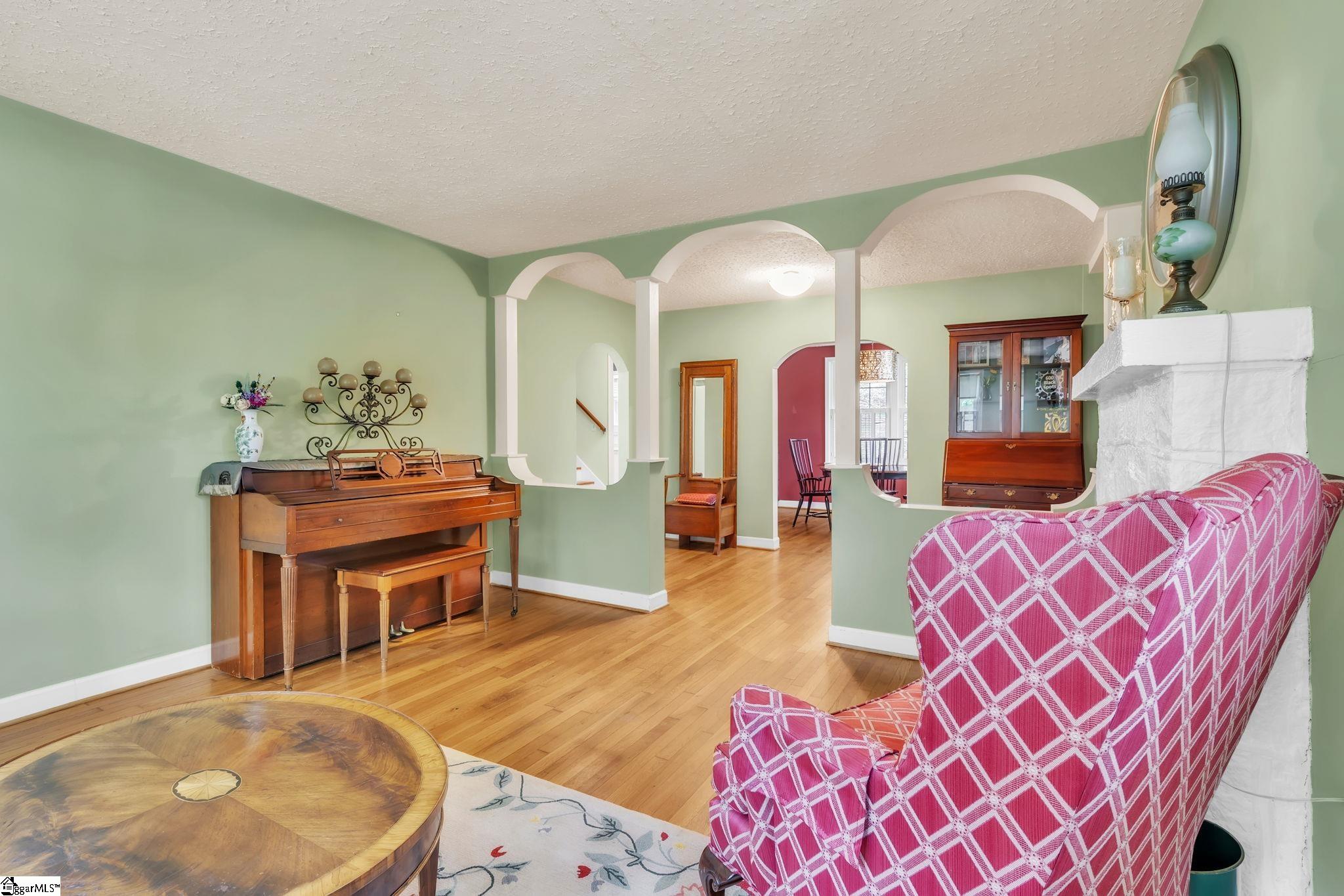 13 W Montclair Avenue Property Photo 6
