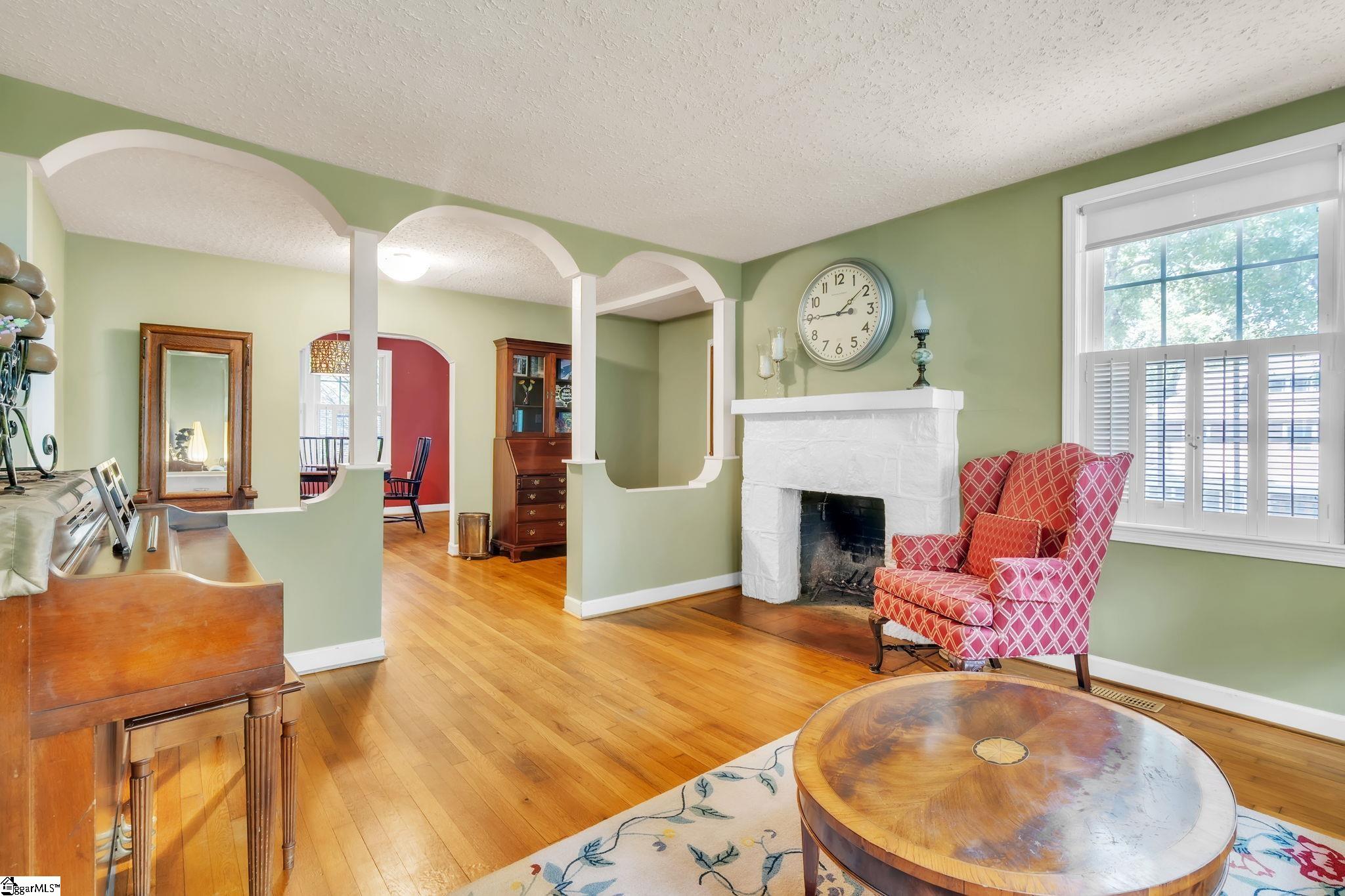 13 W Montclair Avenue Property Photo 7