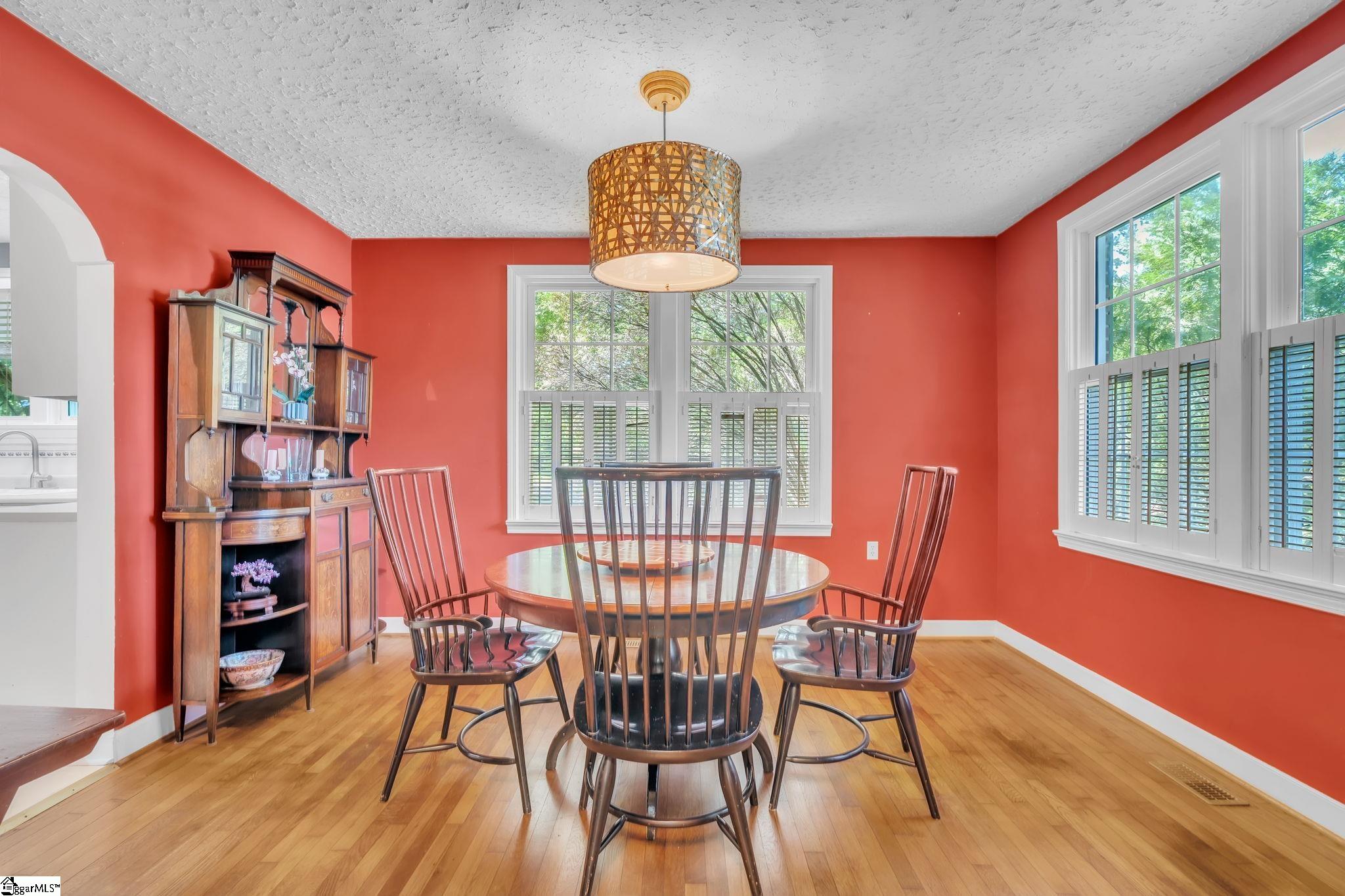 13 W Montclair Avenue Property Photo 9