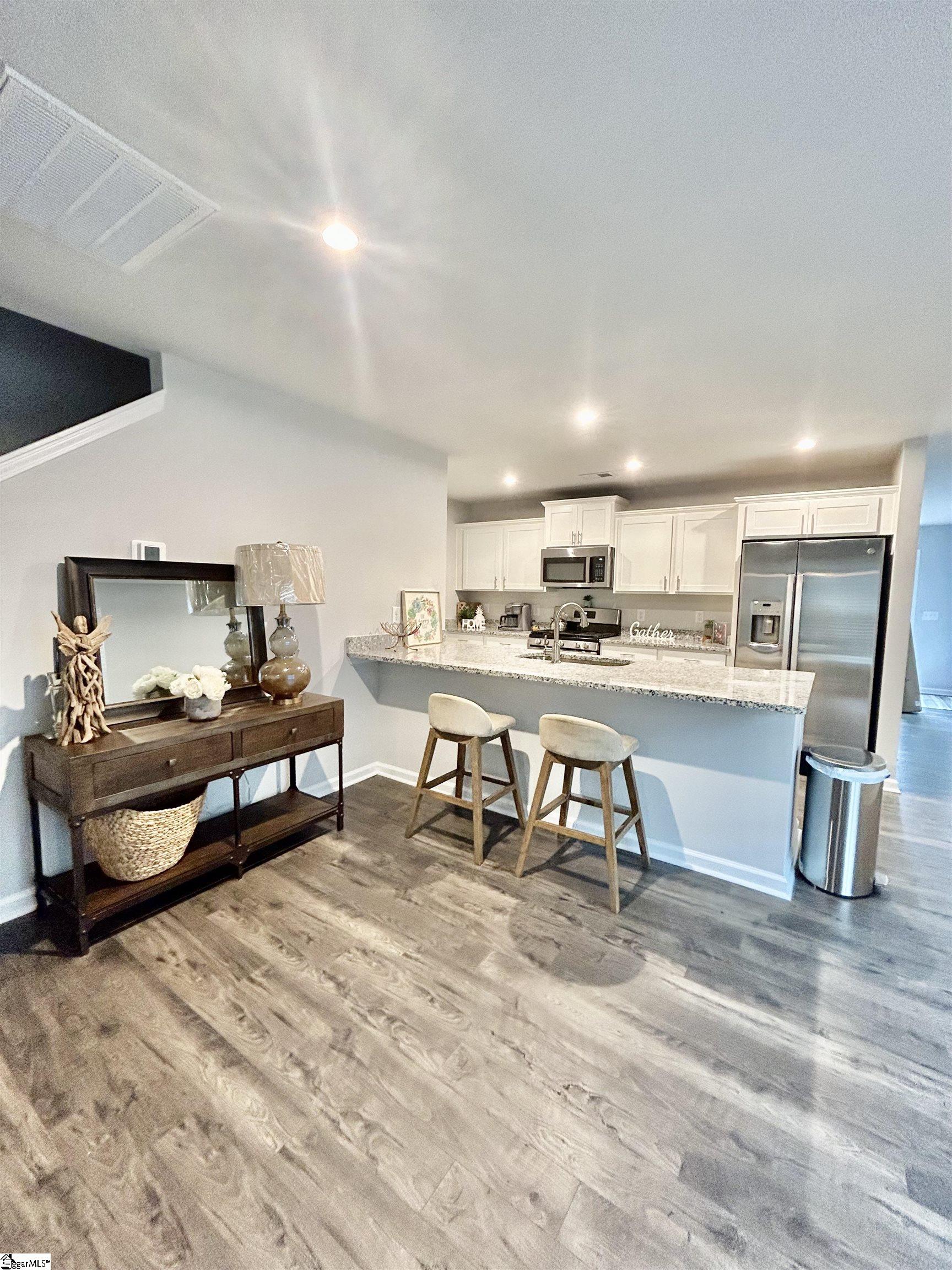 510 Winding Meadow Lane Property Photo 4