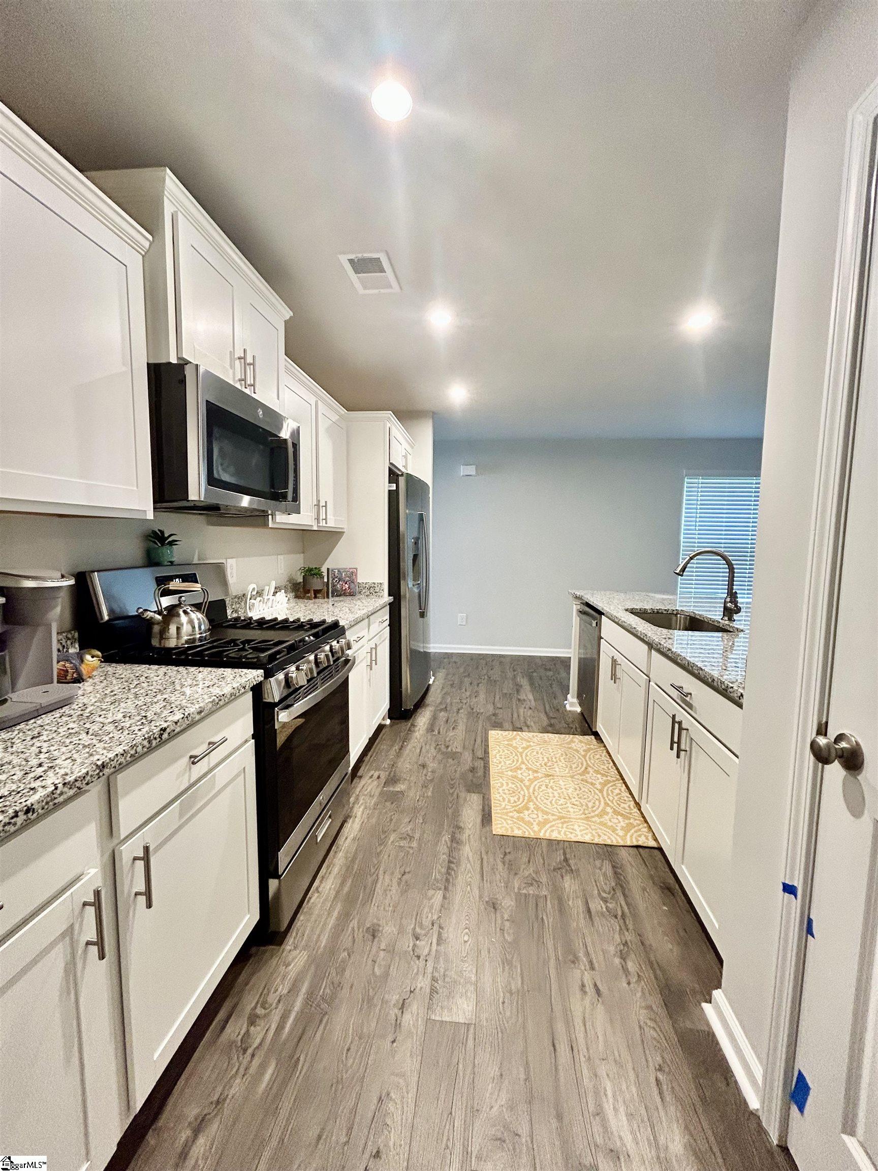 510 Winding Meadow Lane Property Photo 6