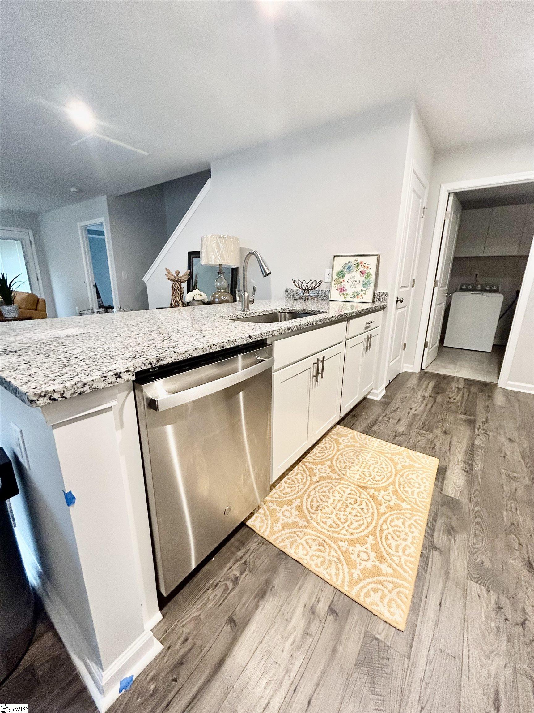 510 Winding Meadow Lane Property Photo 7