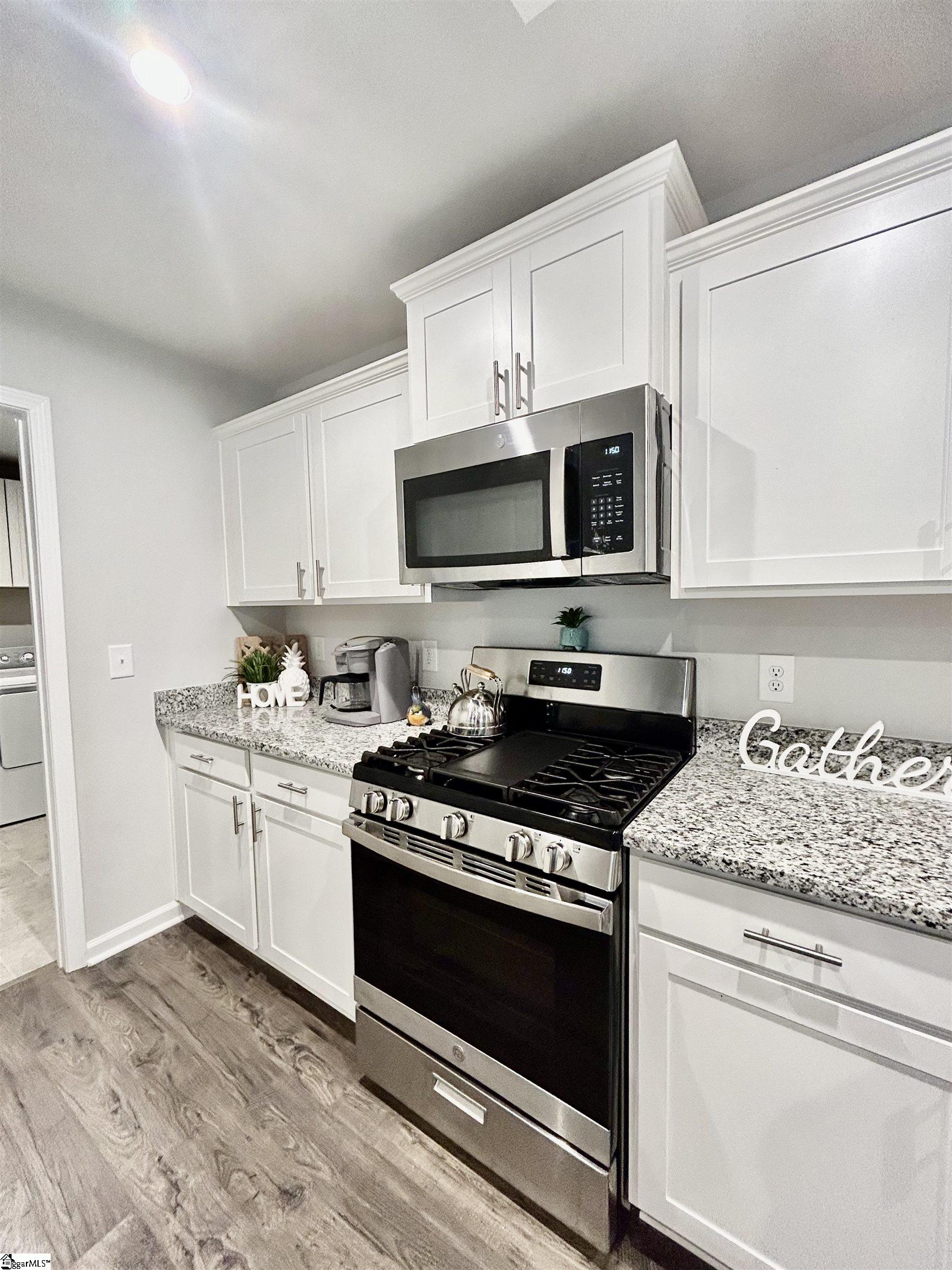 510 Winding Meadow Lane Property Photo 8