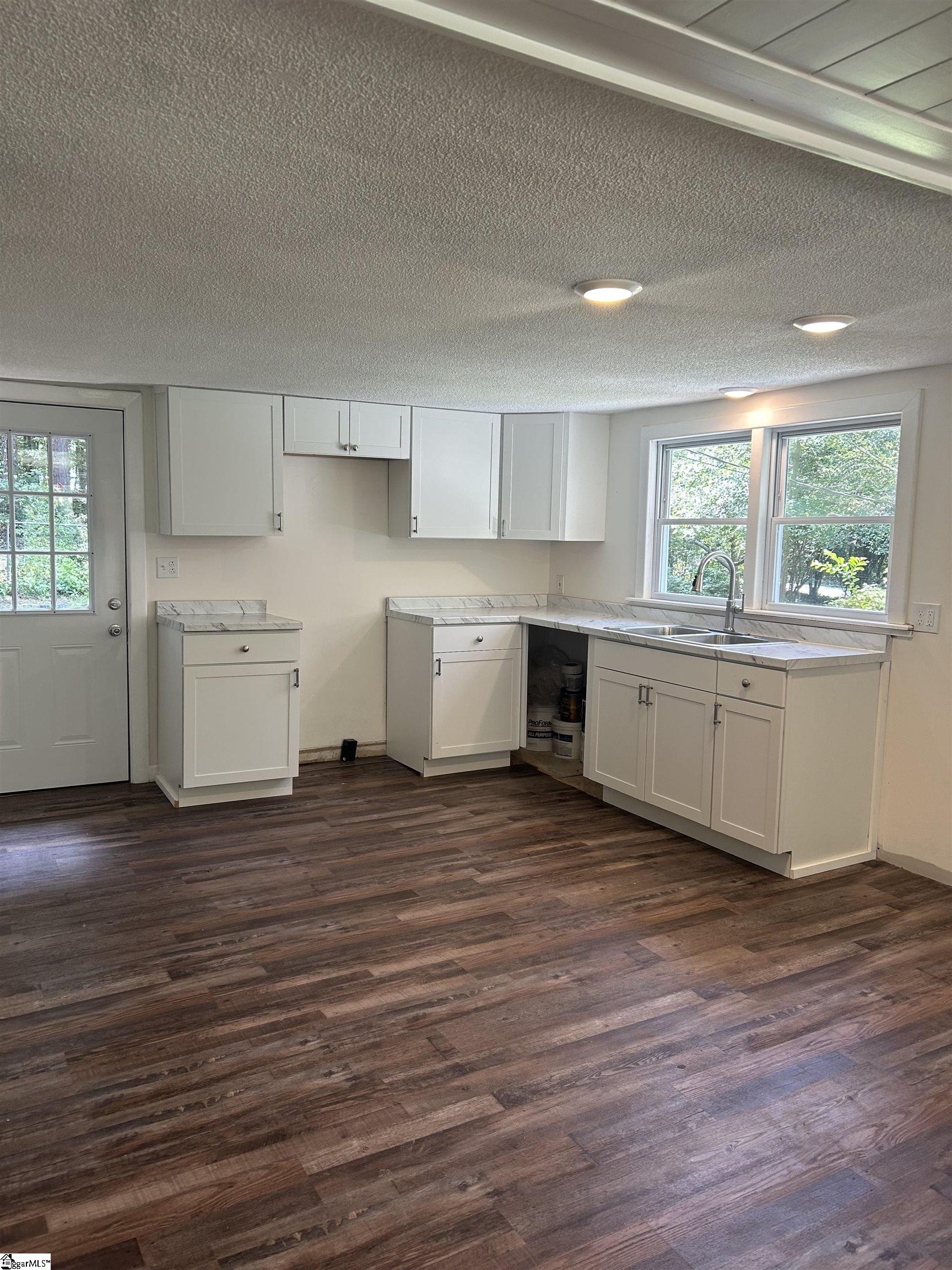 13624 Highway 20 Property Photo 24