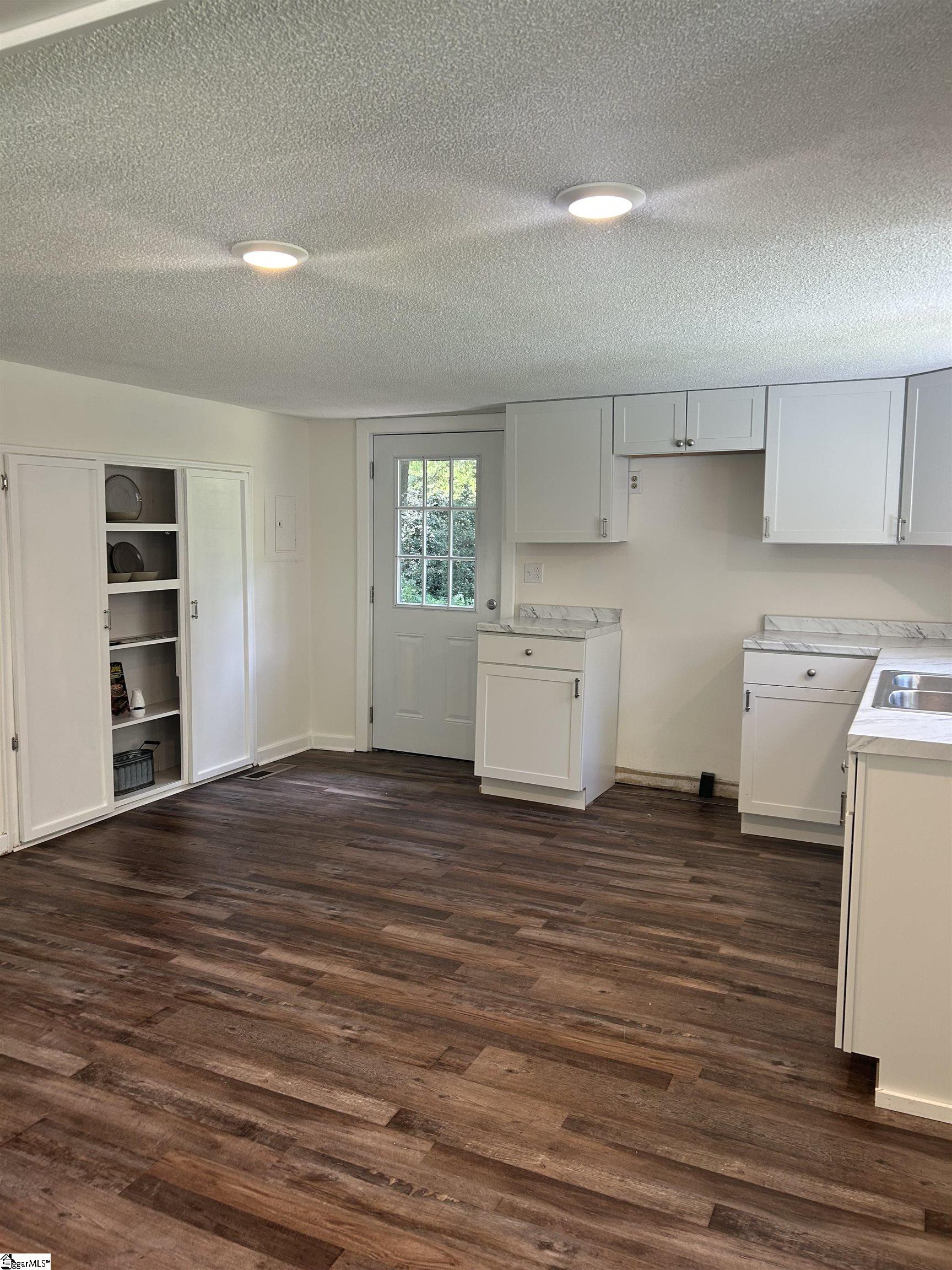 13624 Highway 20 Property Photo 25