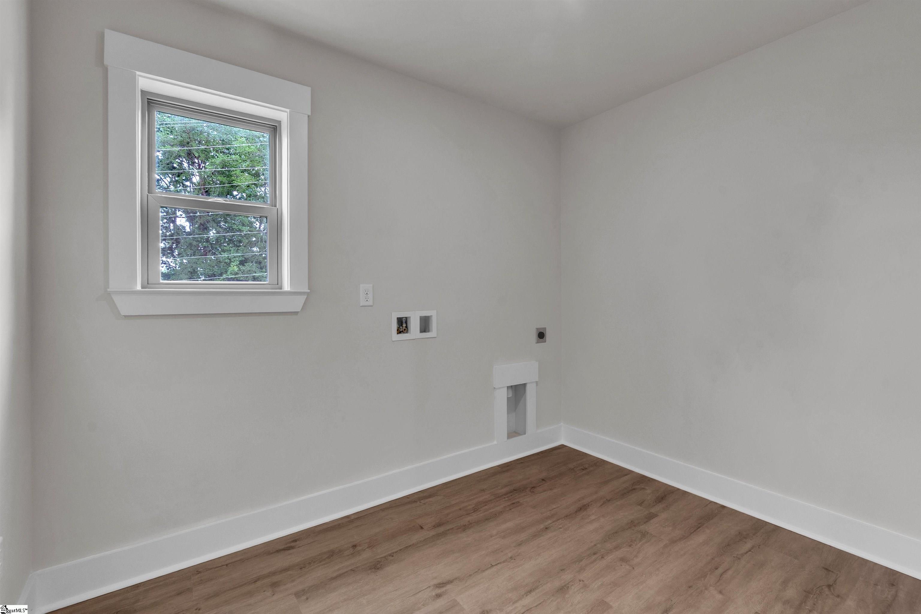 428 Wildflower Road Property Photo 28