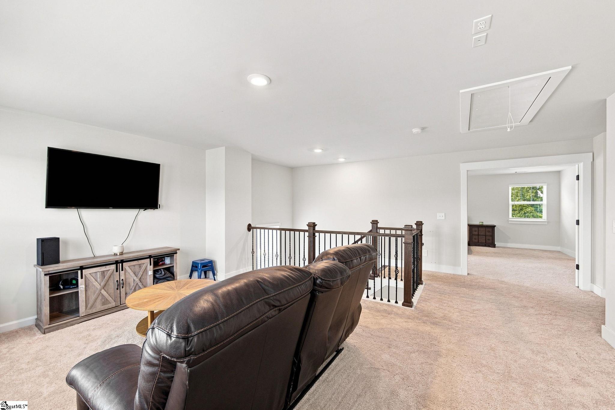 481 Fenwick Drive Property Photo 28