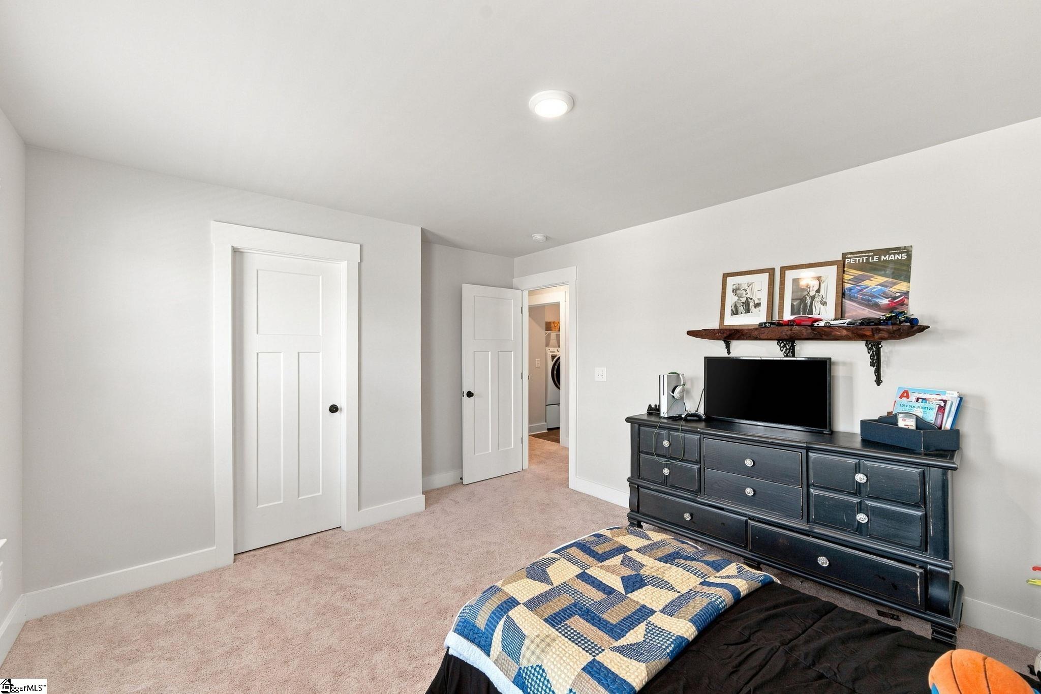 481 Fenwick Drive Property Photo 43