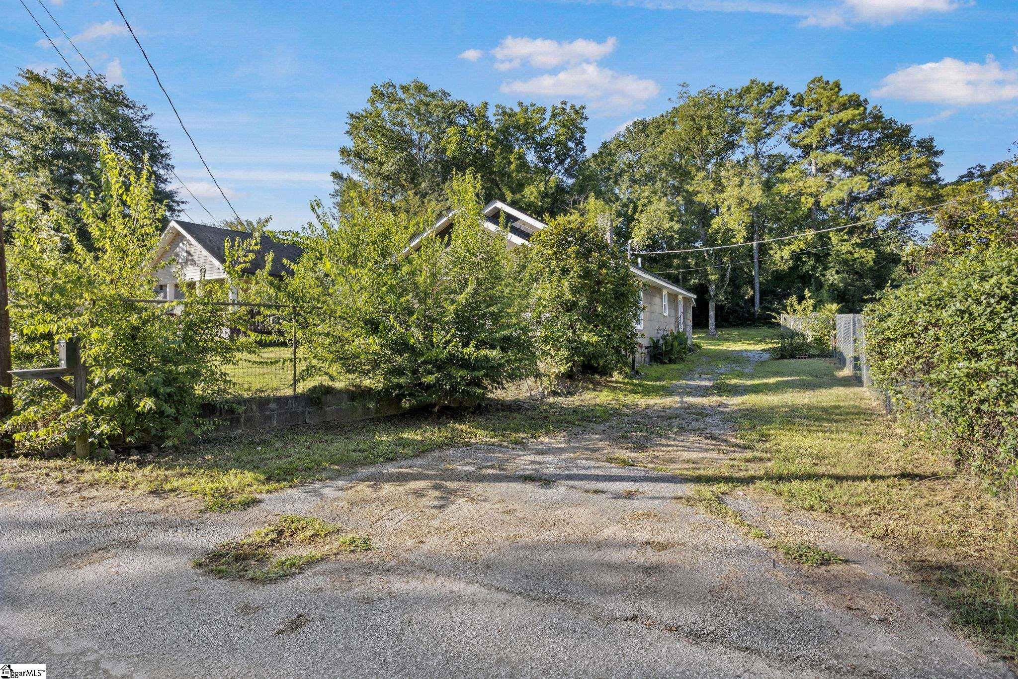 219 Heatherly Drive Property Photo 7