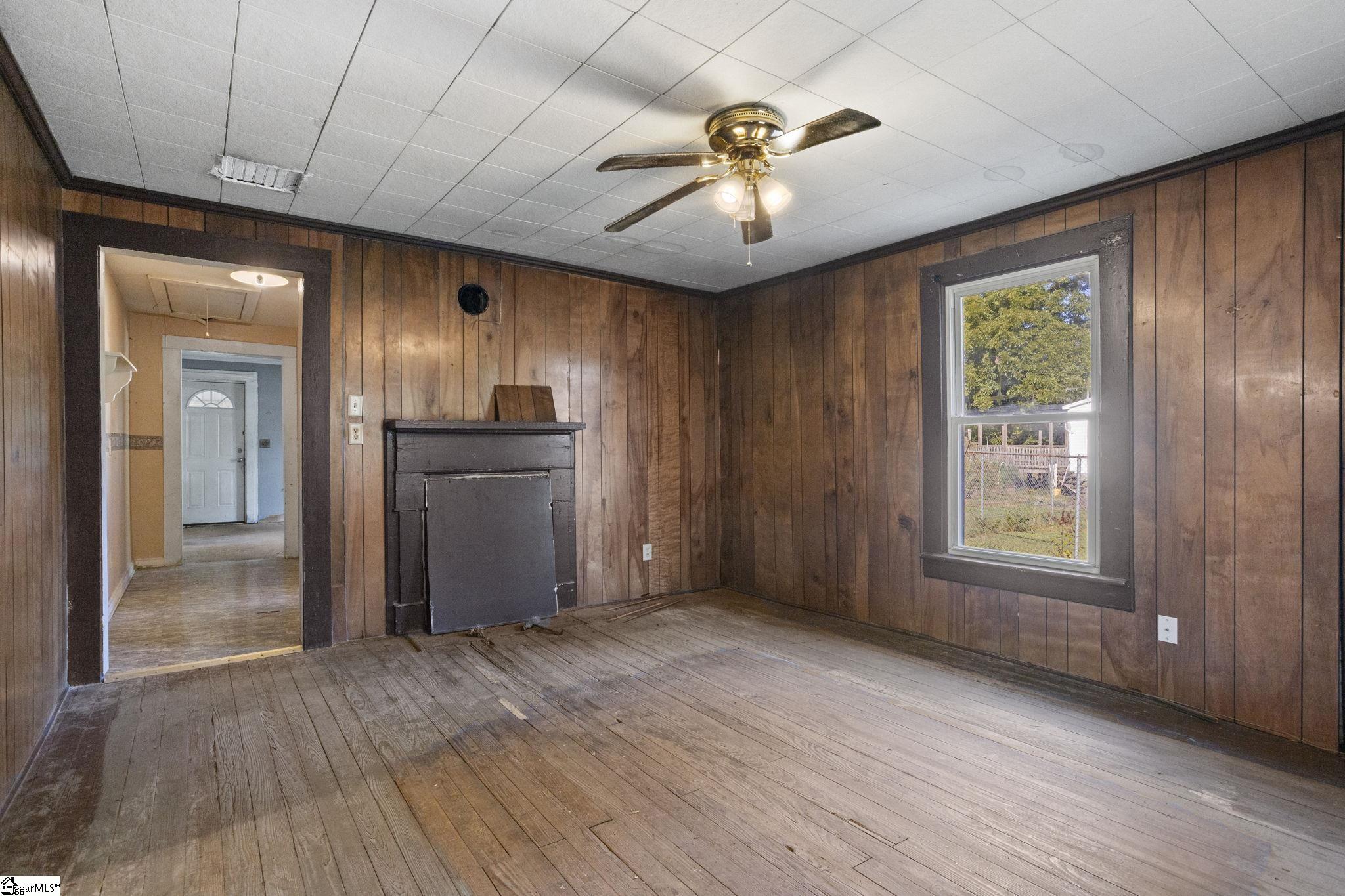 219 Heatherly Drive Property Photo 8