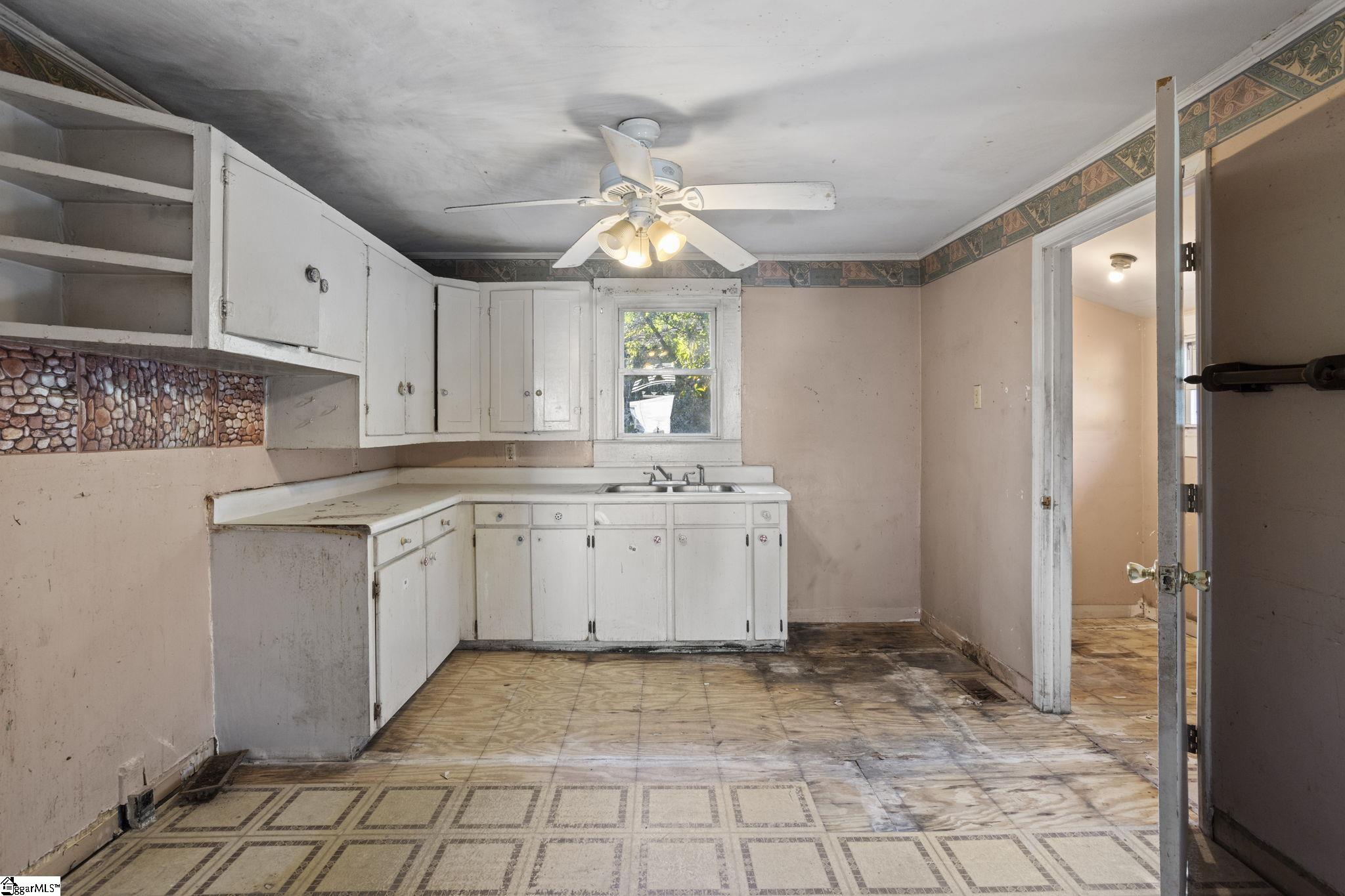 219 Heatherly Drive Property Photo 18