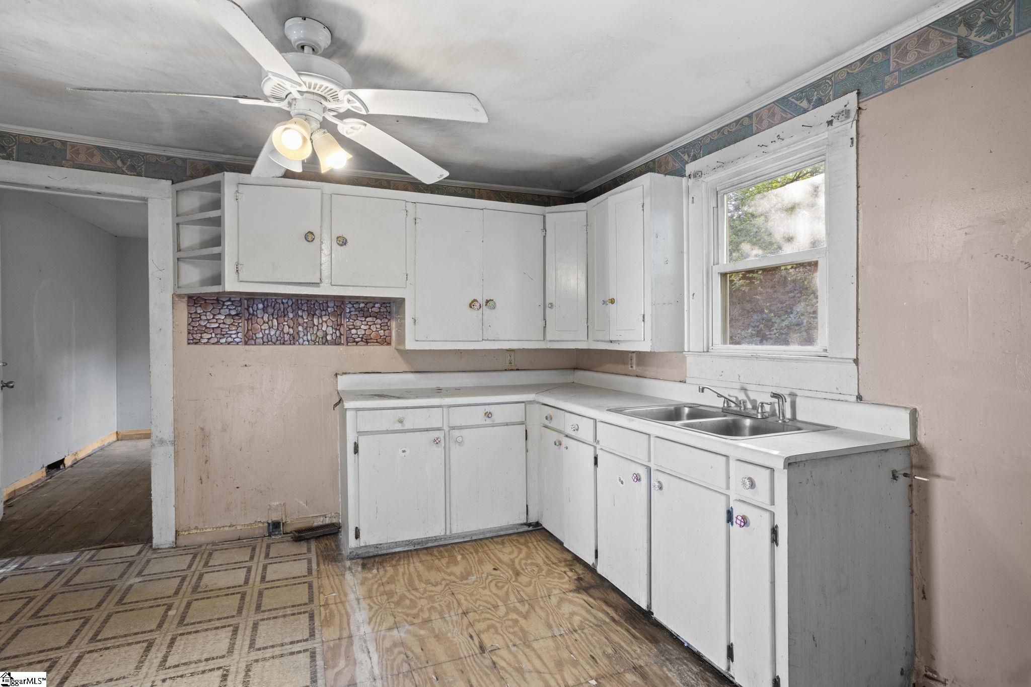219 Heatherly Drive Property Photo 20