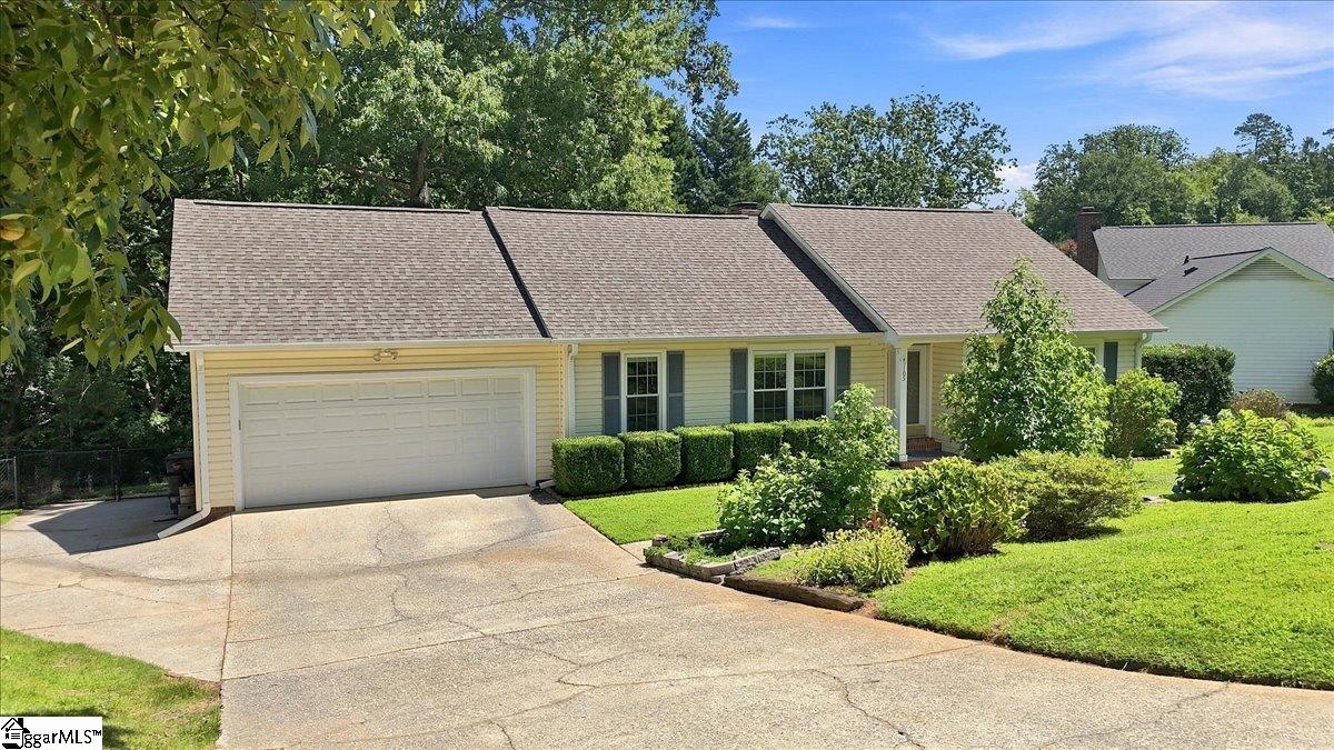 105 Hitching Post Lane Property Photo 9