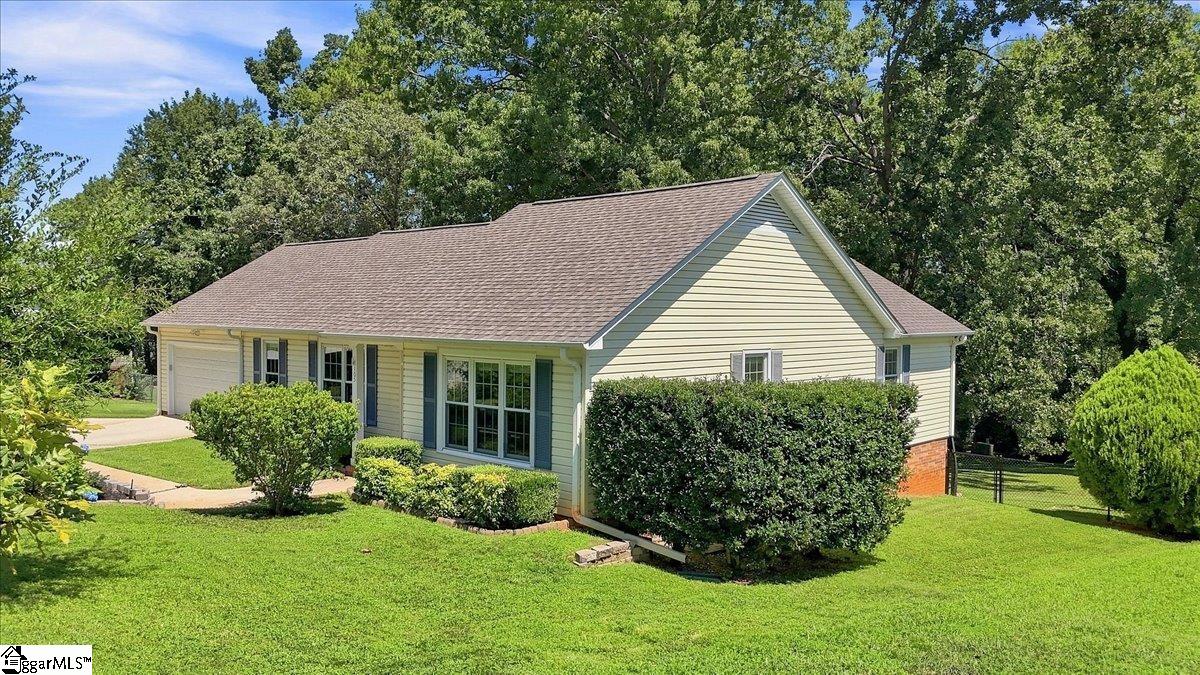 105 Hitching Post Lane Property Photo 10