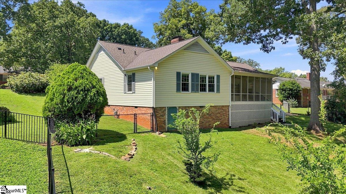 105 Hitching Post Lane Property Photo 43