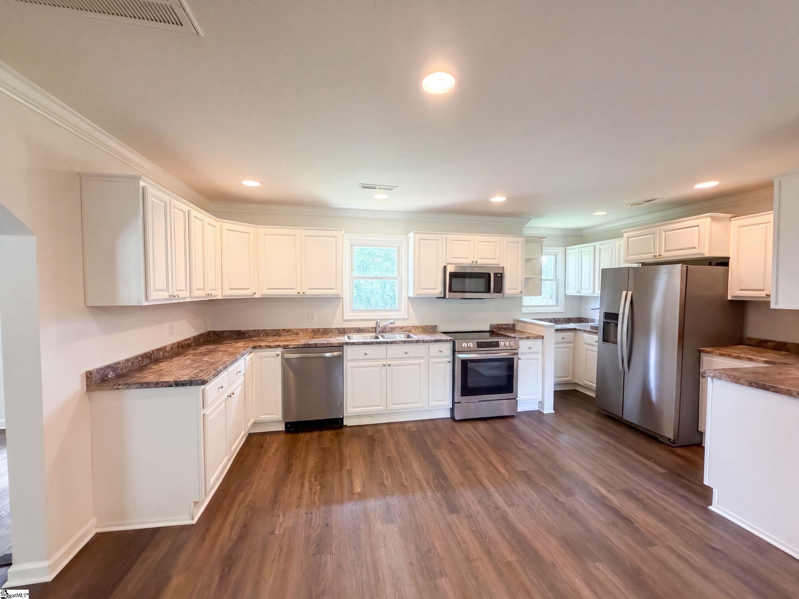 161 Skinner Road Property Photo 2