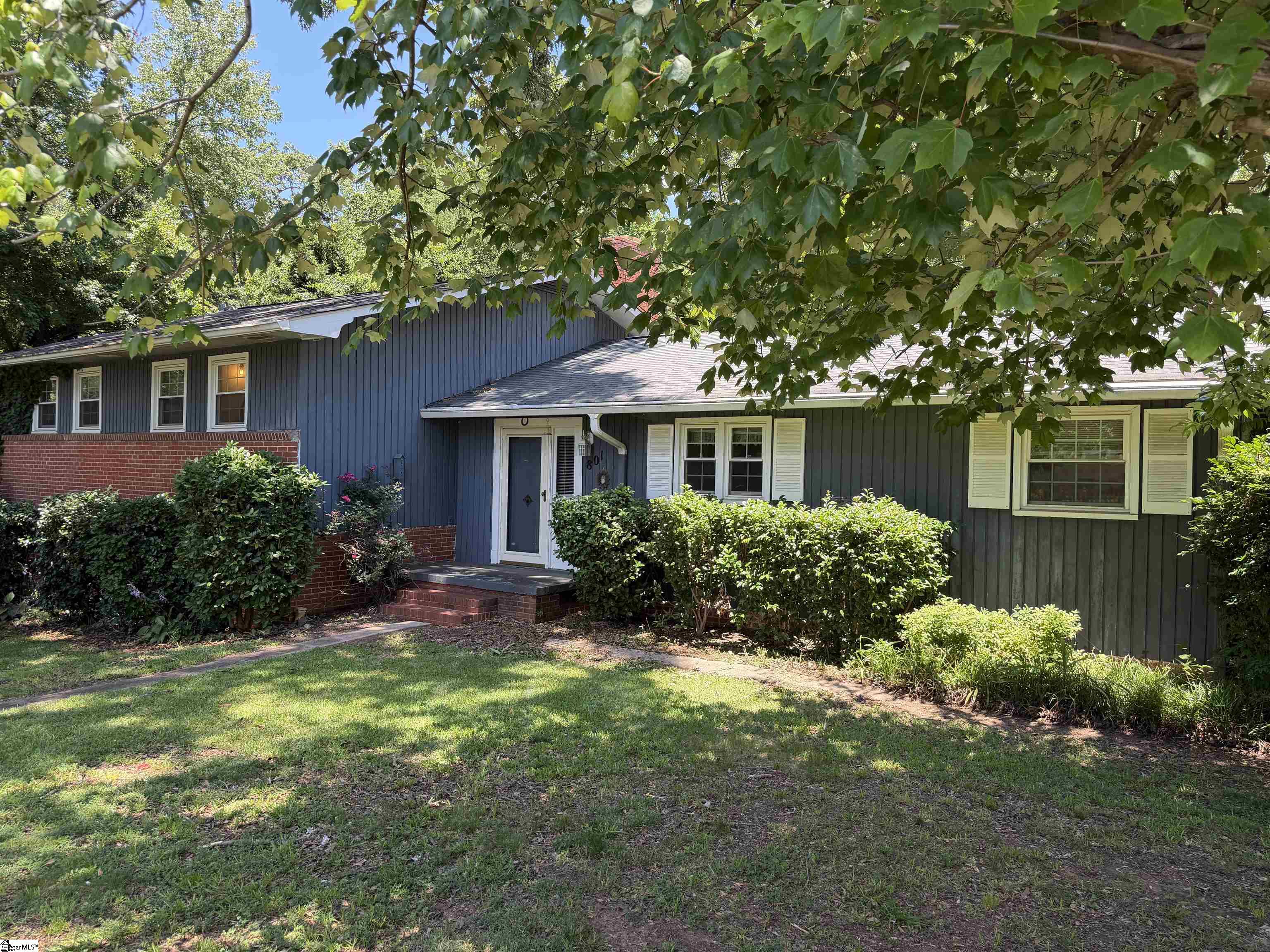 801 Magness Drive Property Photo 3