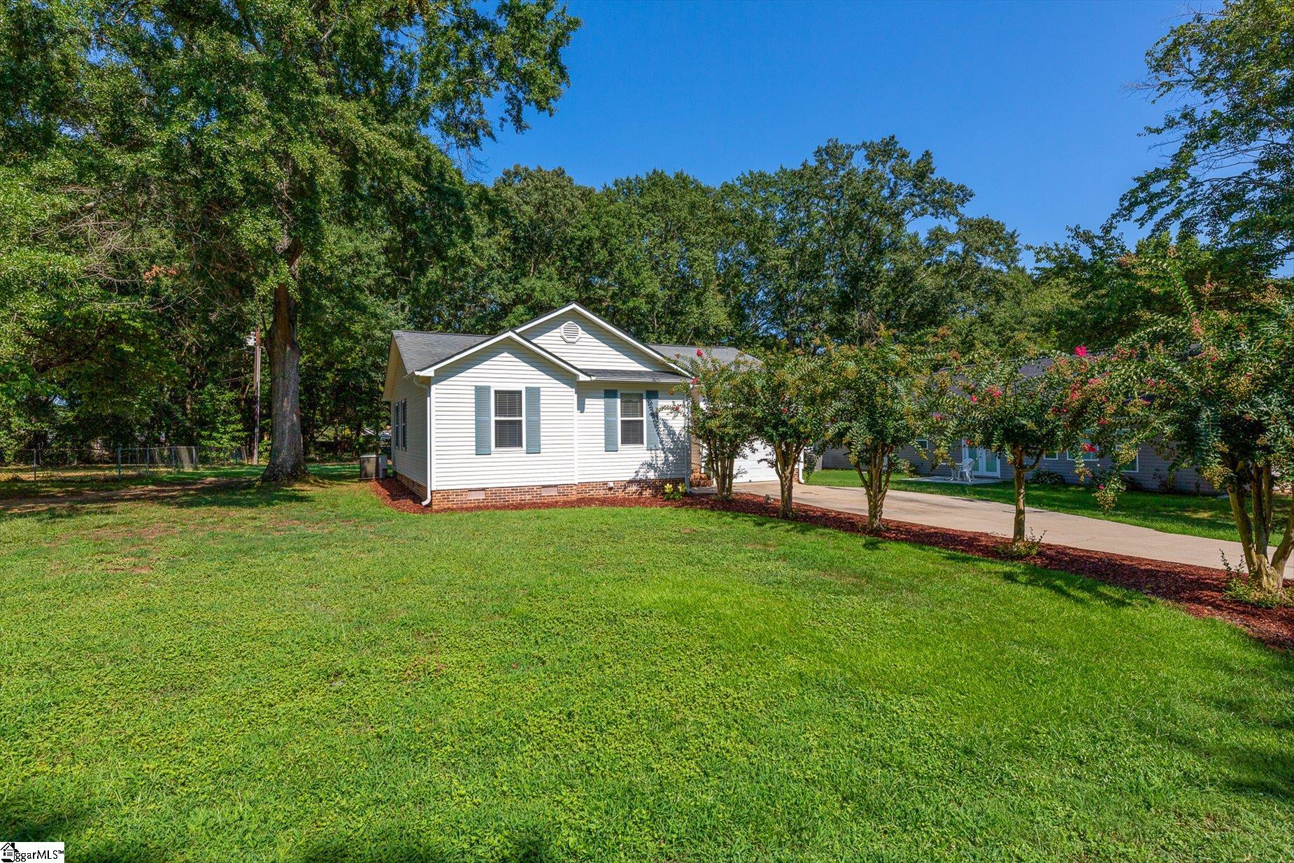 109 E Street Property Photo 3