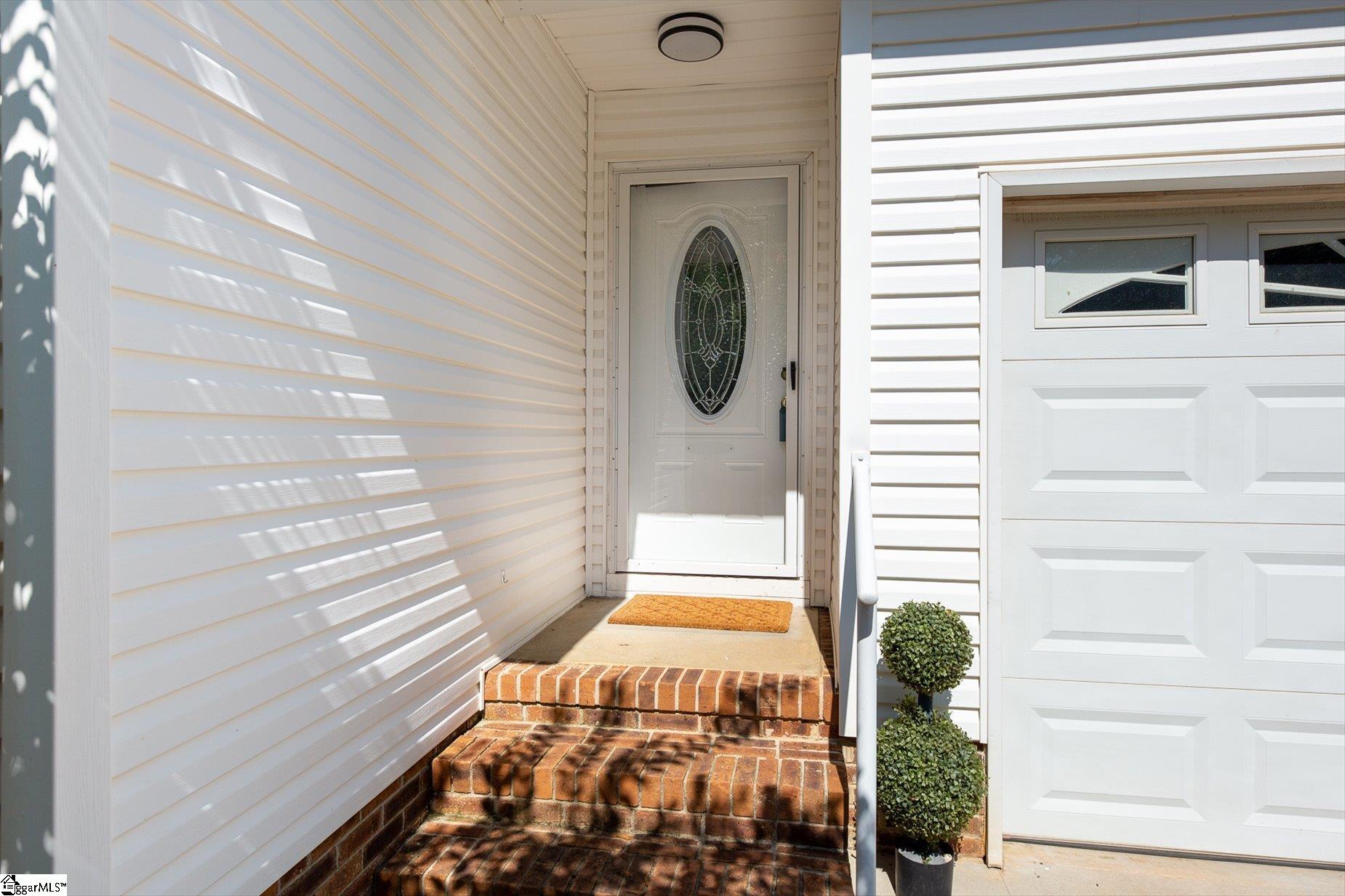 109 E Street Property Photo 5
